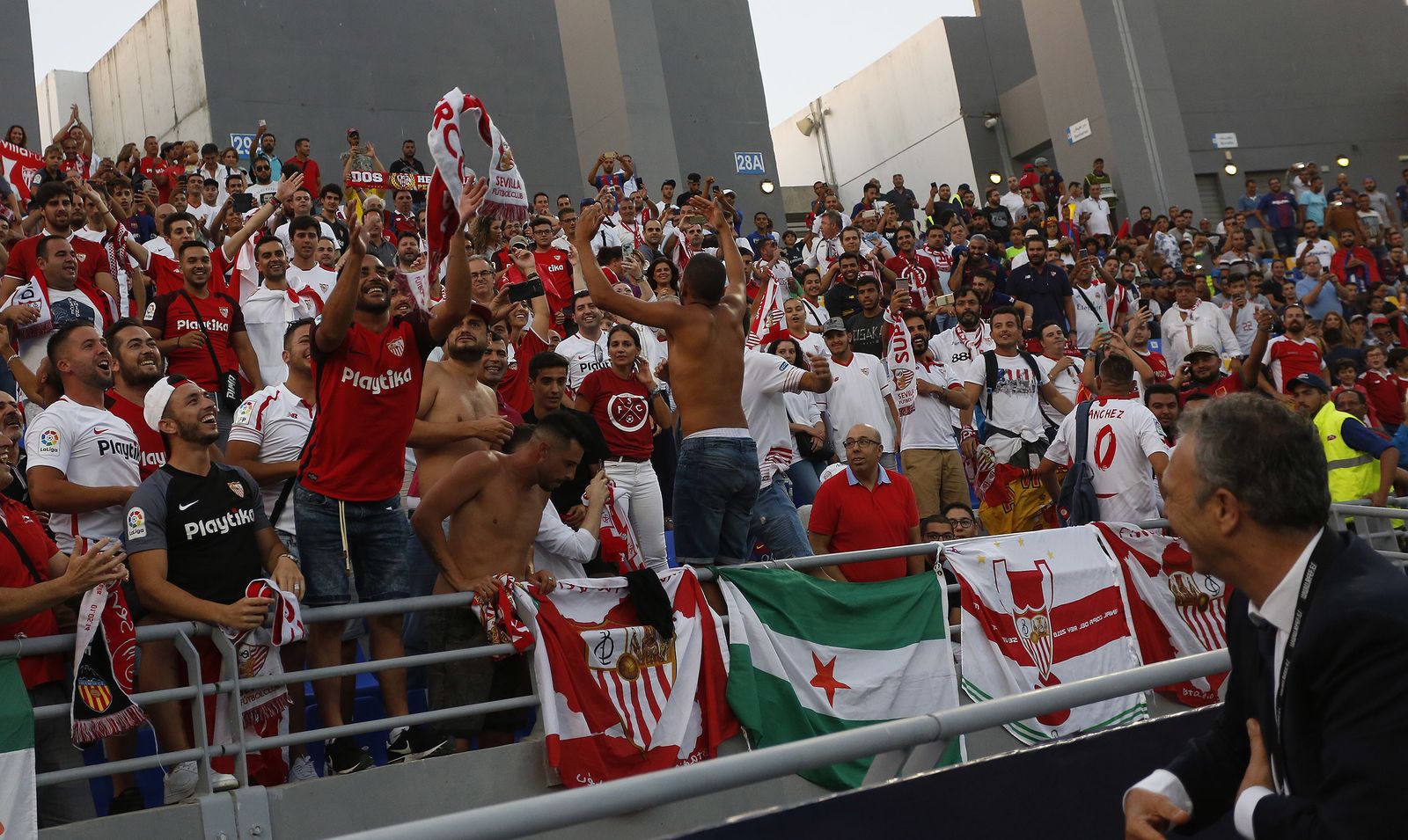 Las imágenes del Sevilla-Barcelona de la Supercopa