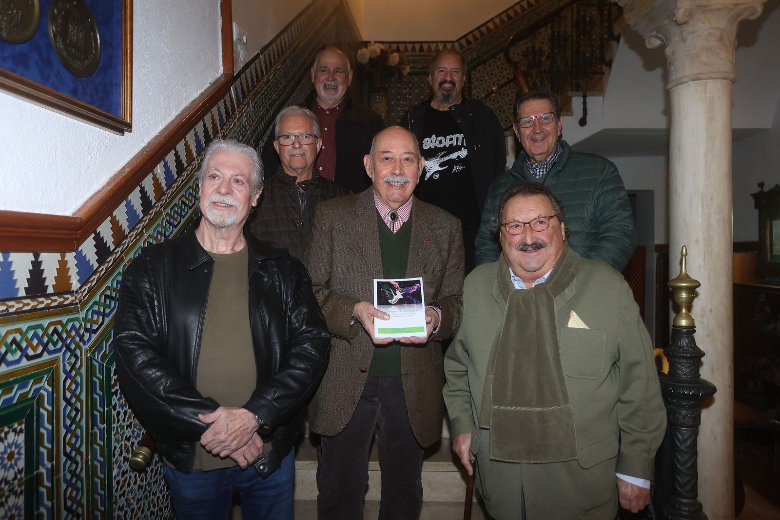 De izquierda a derecha, de arriba abajo, José Luis González, Ángel Ruiz Genil, Manolo Chacón, Ray Palma, Paco Muñoz, Pepe Gómez y Baldomero Domínguez.