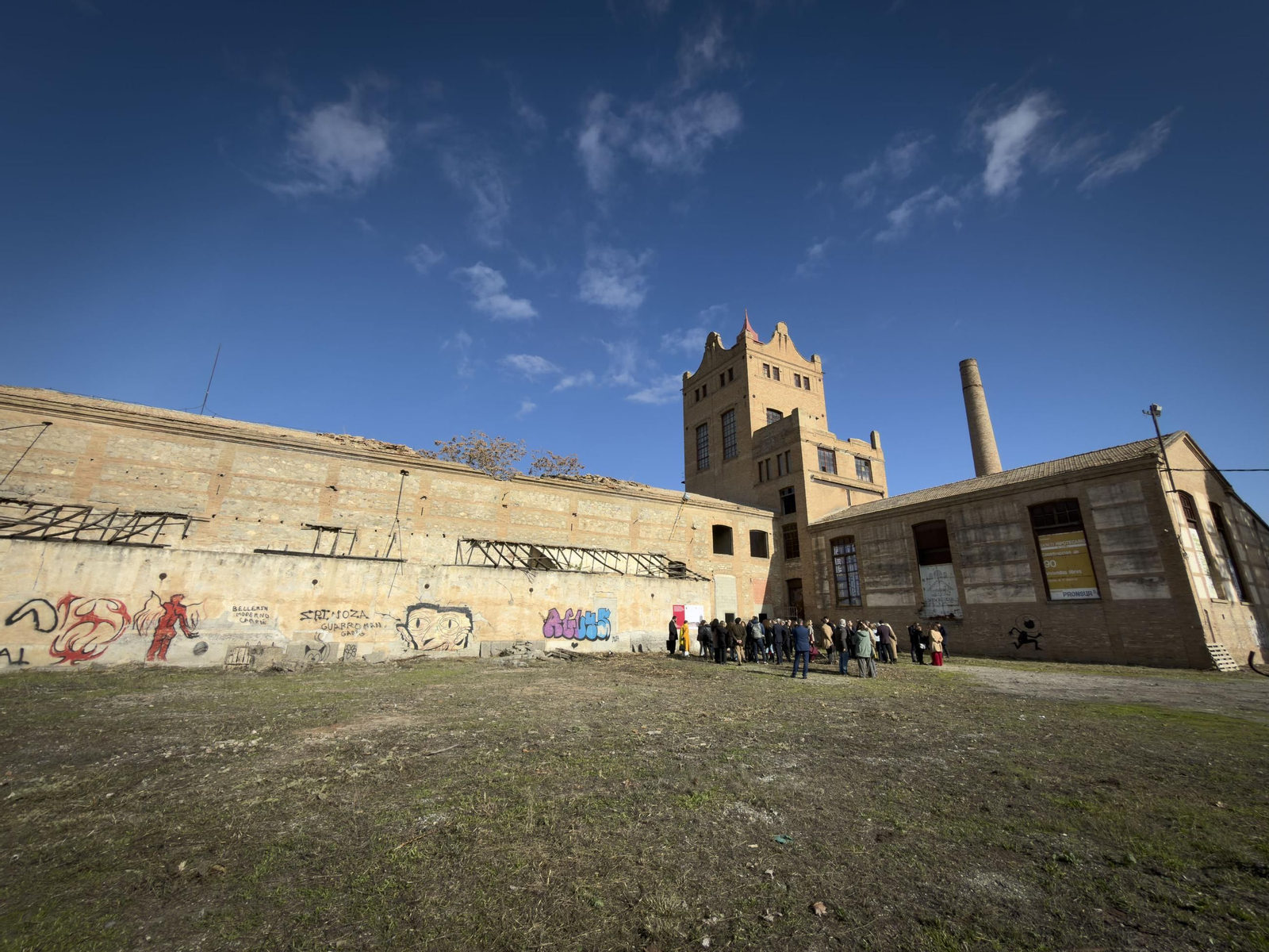 Fotos: en el interior del futuro complejo de la Universidad de Granada en la Azucarera de San Isidro