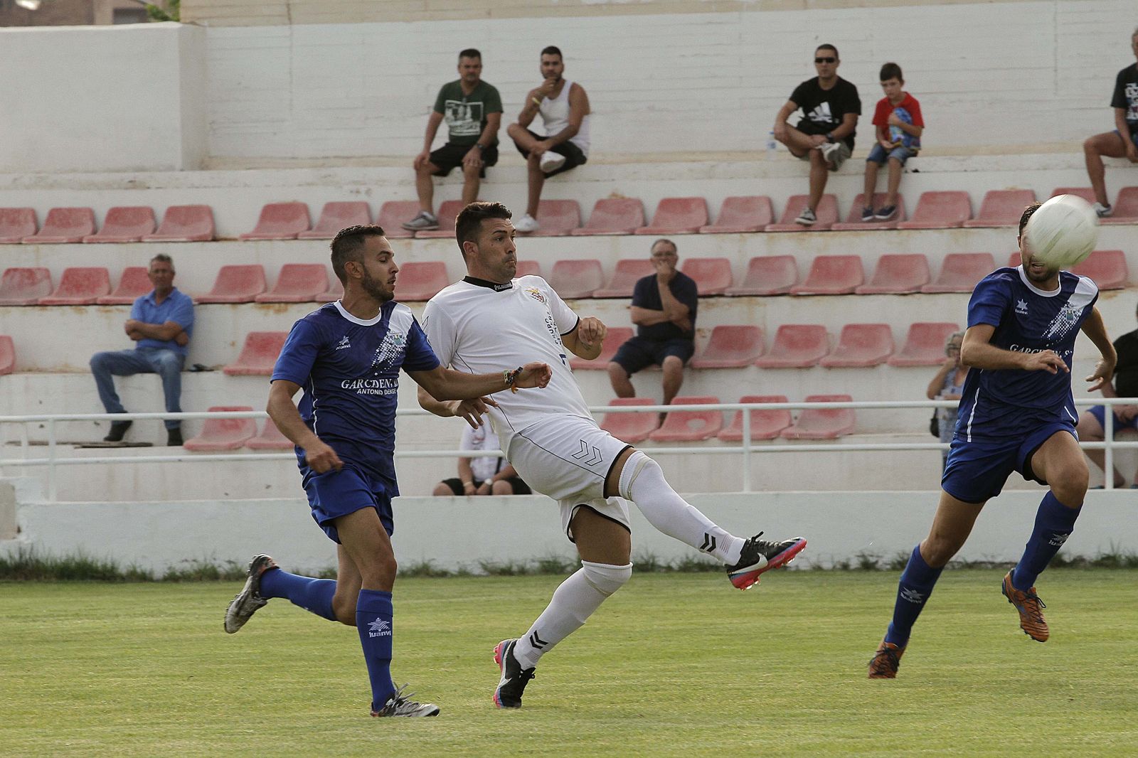 Triplete y 'pichichi' para David Picha