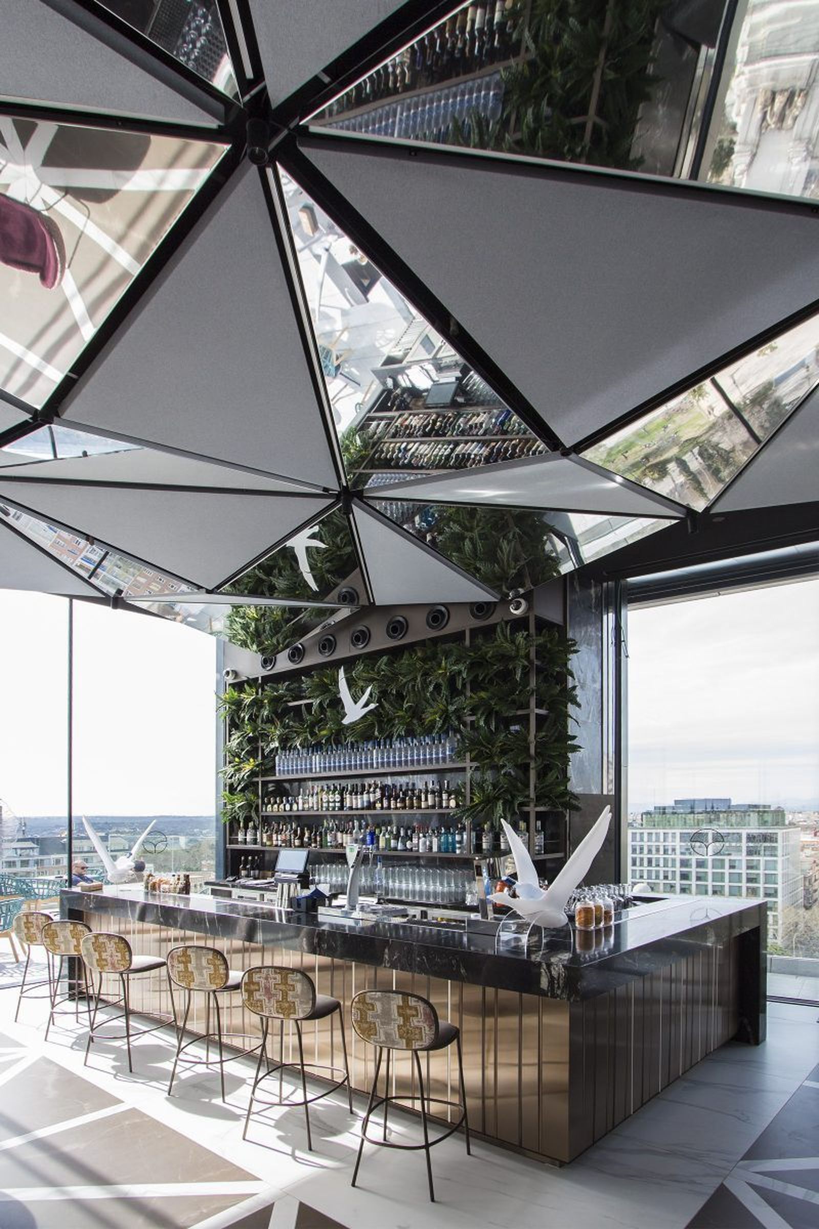 Abre sus puertas en Madrid Ginkgo Sky Bar