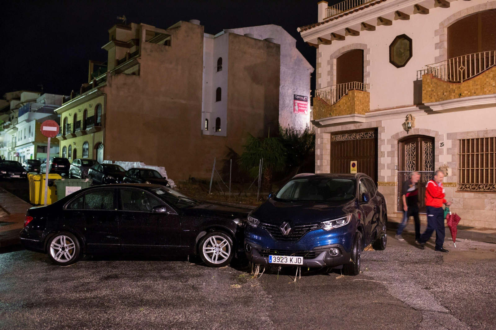 Las fotos de las fuertes lluvias que han anegado Alhaurín el Grande