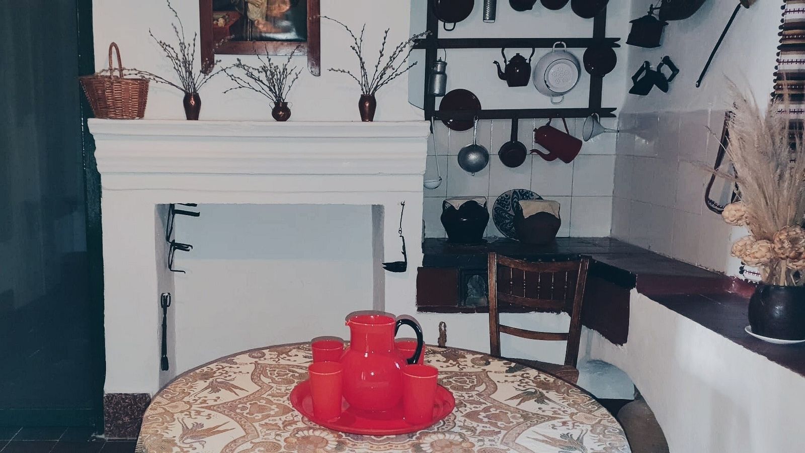 La jarra con el juego de vasos cedido a la casa-museo Lorca.