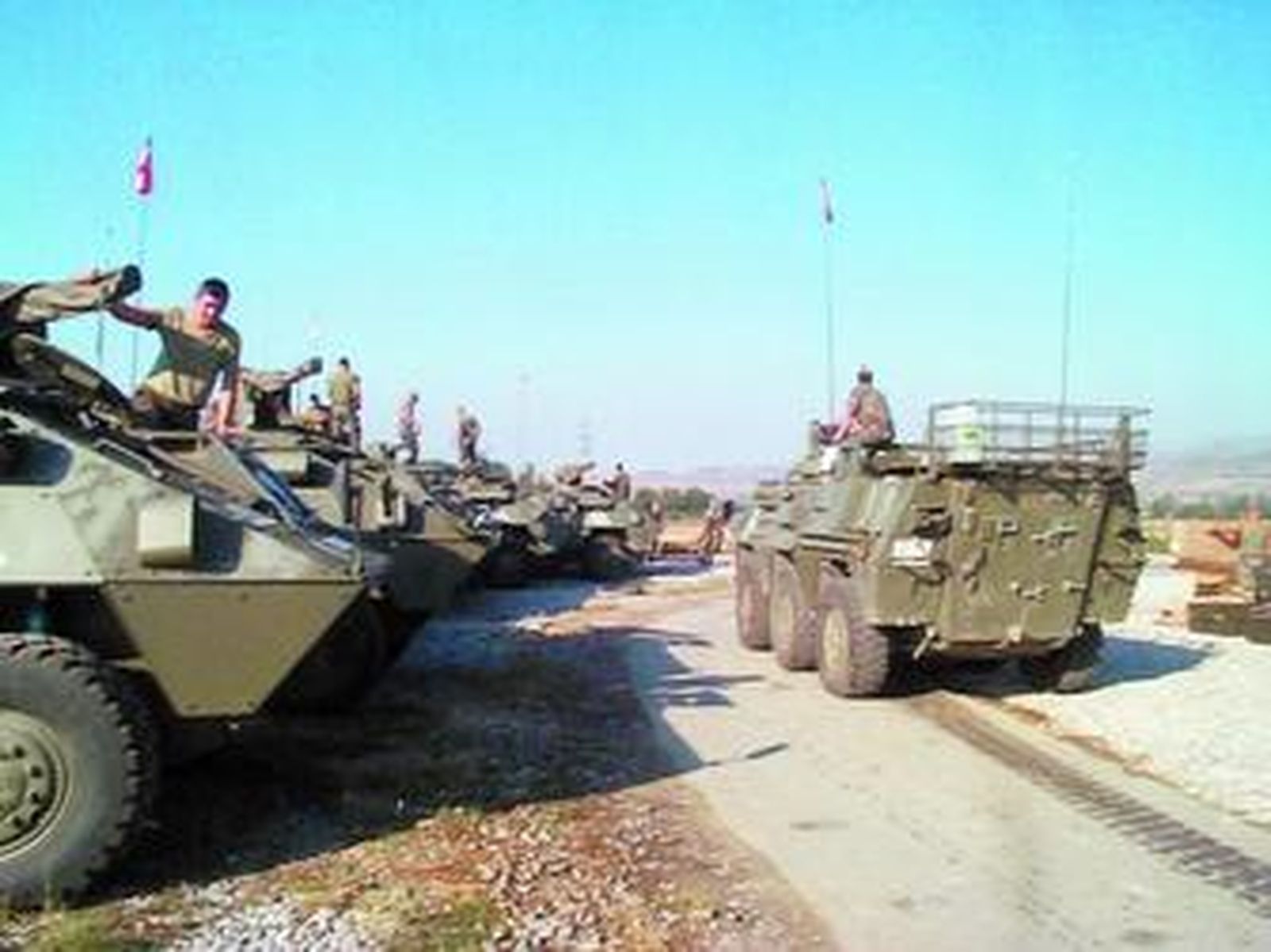 Vehículos blindados BMR como el accidentado y que los mandos españoles consideran que se han quedado obsoletos.