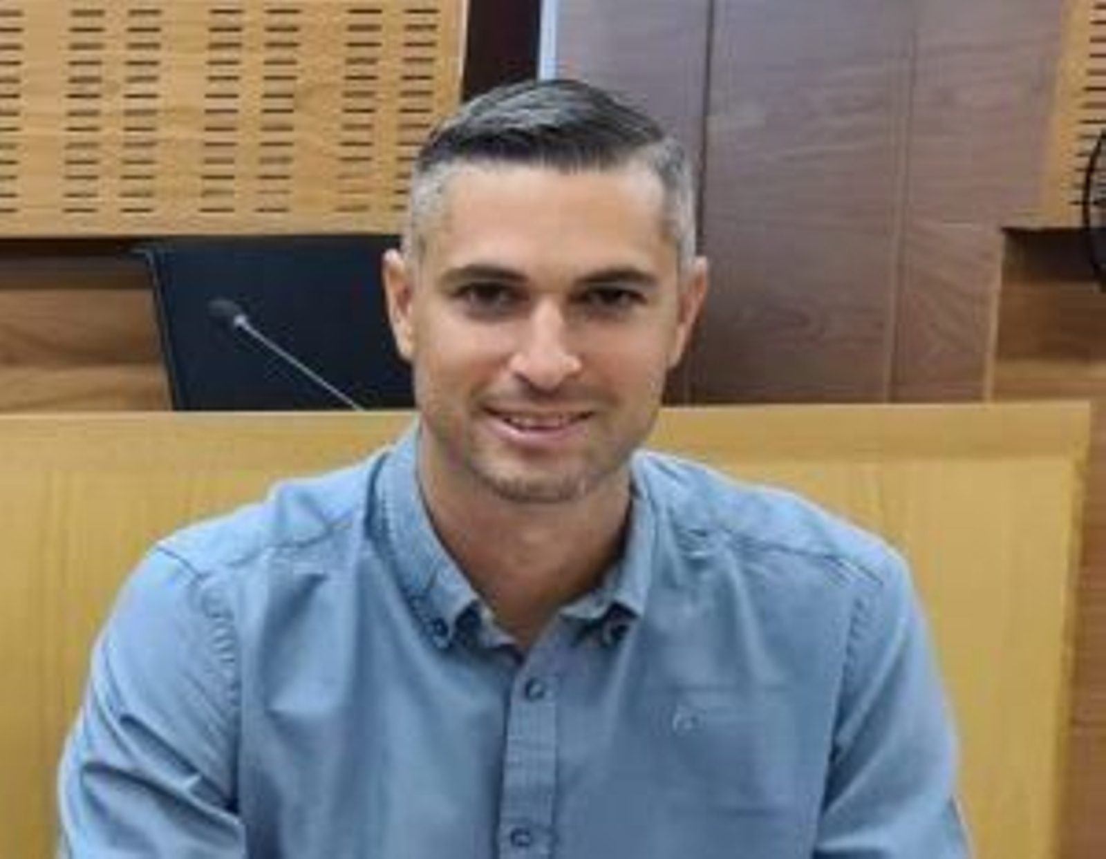 El portavoz municipal del PSOE, Ángel González.