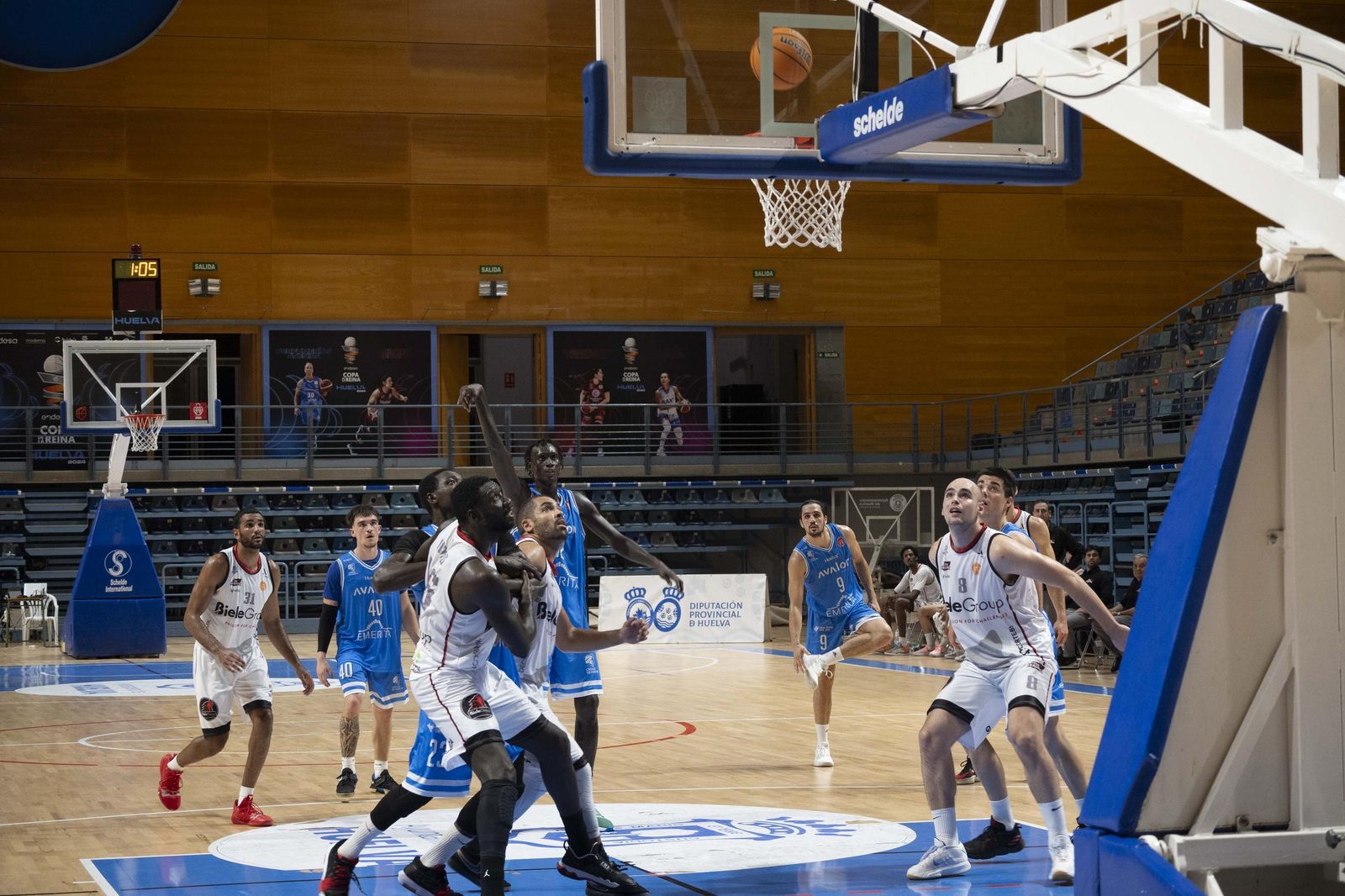 Imágenes del partido entre el Ciudad de Huelva y Biele ISB