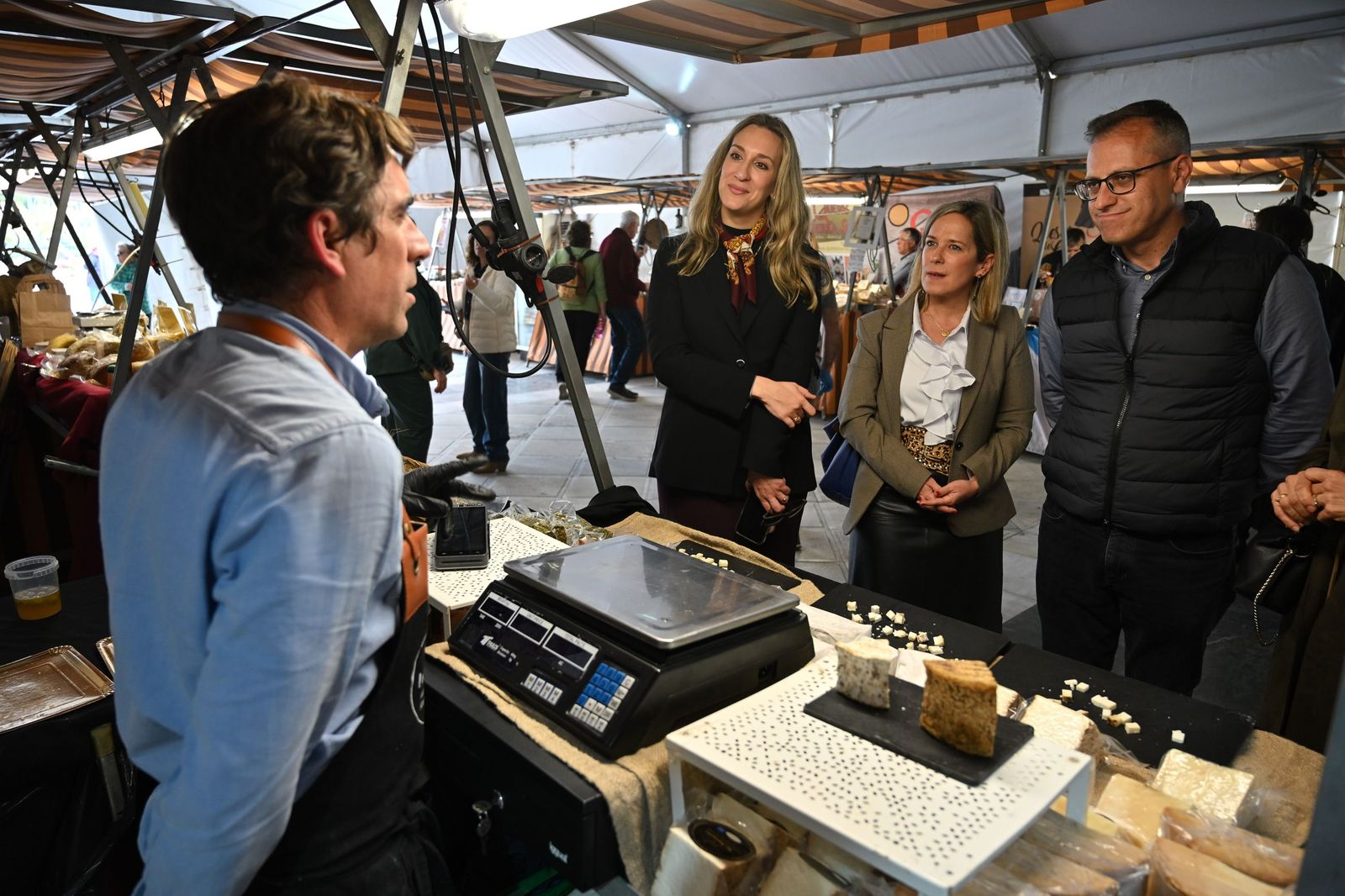 Un buen plan para el fin de semana: deguste el mejor queso artesanal en la Rambla de Almería