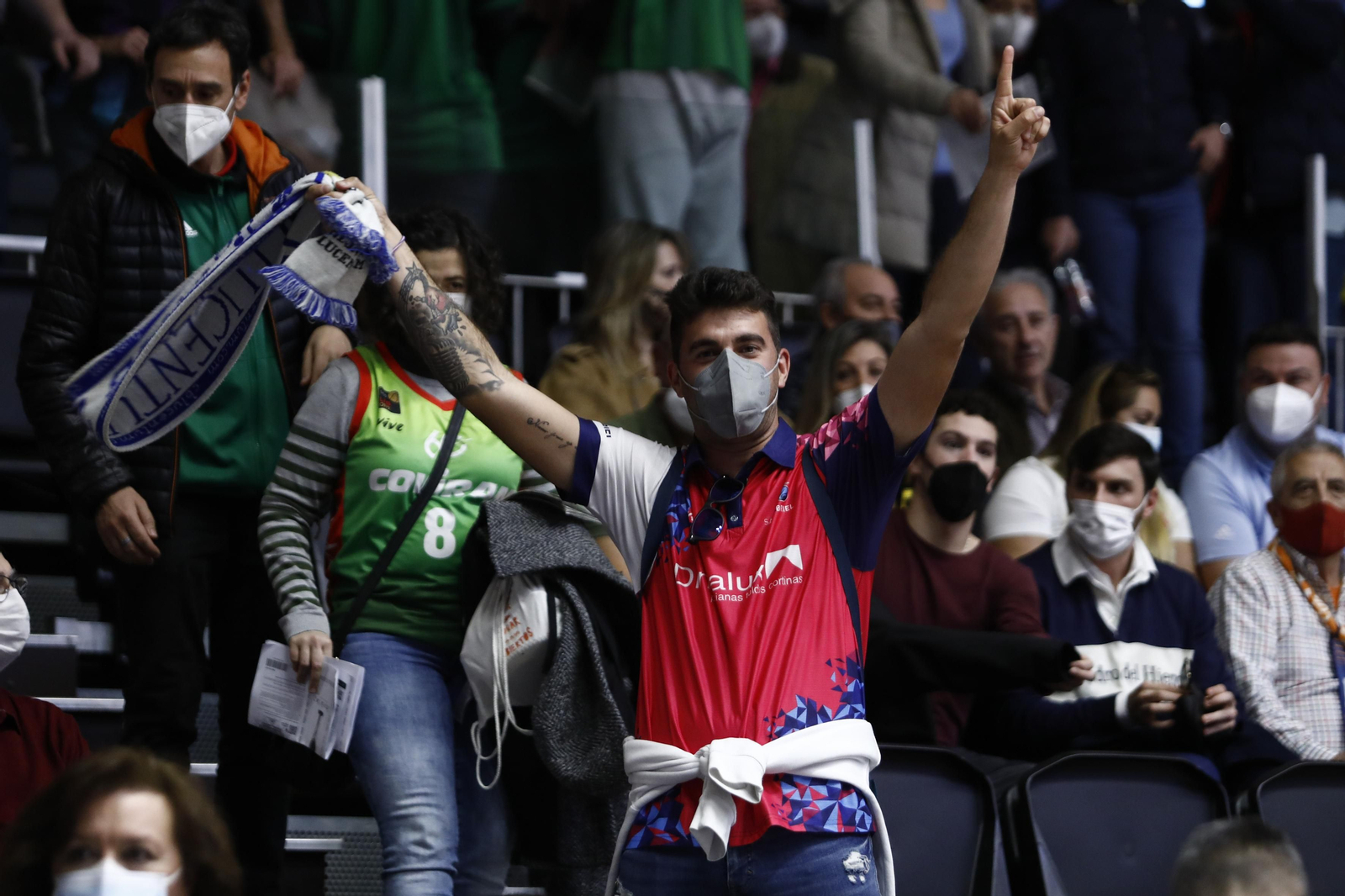 El triunfo de Tenerife sobre Joventut, en imágenes