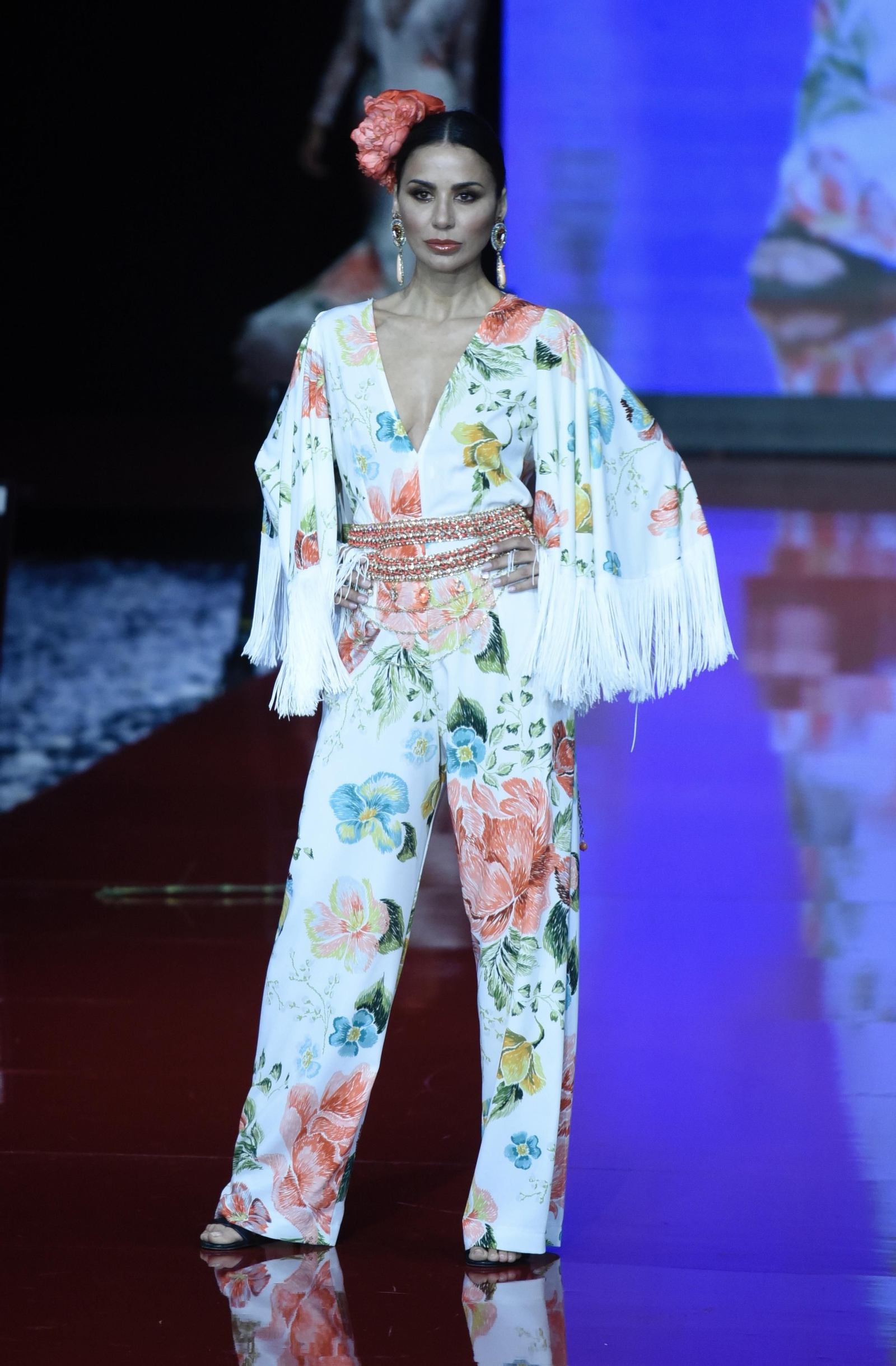 El desfile de Pilar Rubio en SIMOF 2022, todas las fotos