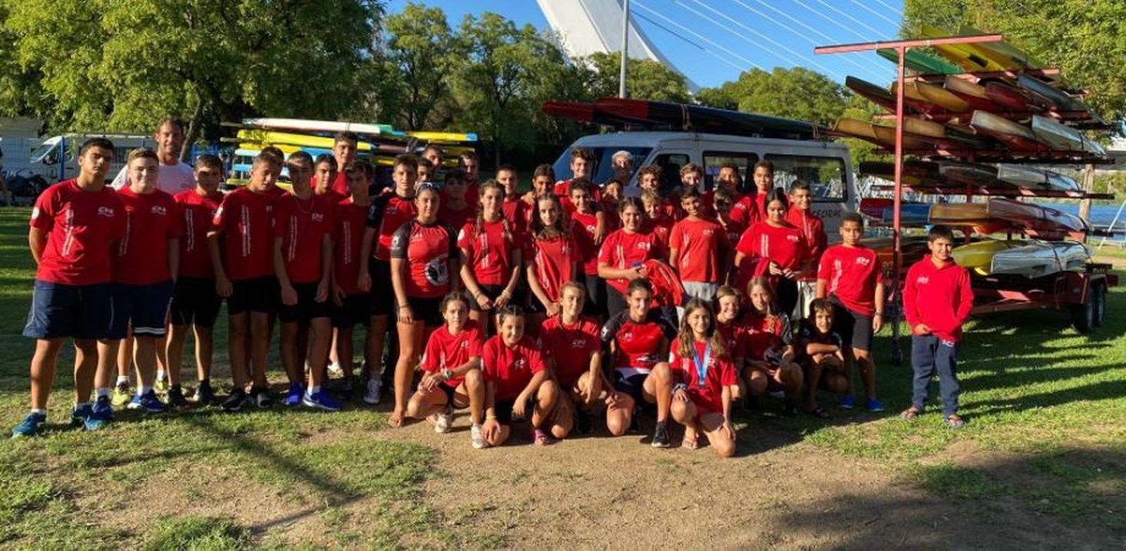 La expedición del Club Piragüismo Algeciras, al completo