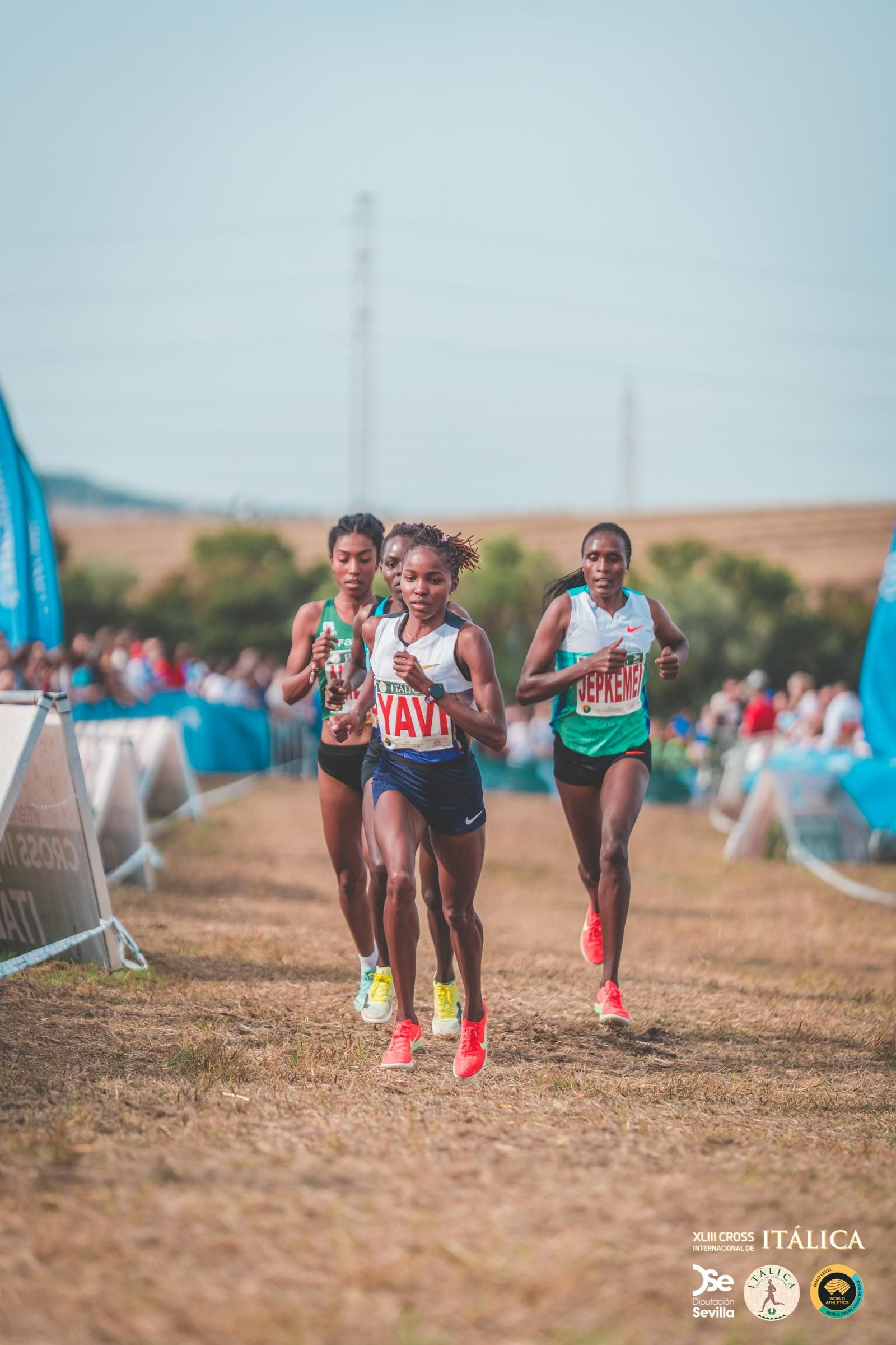 Búscate en las fotos del Cross de Itálica 2025 | 11