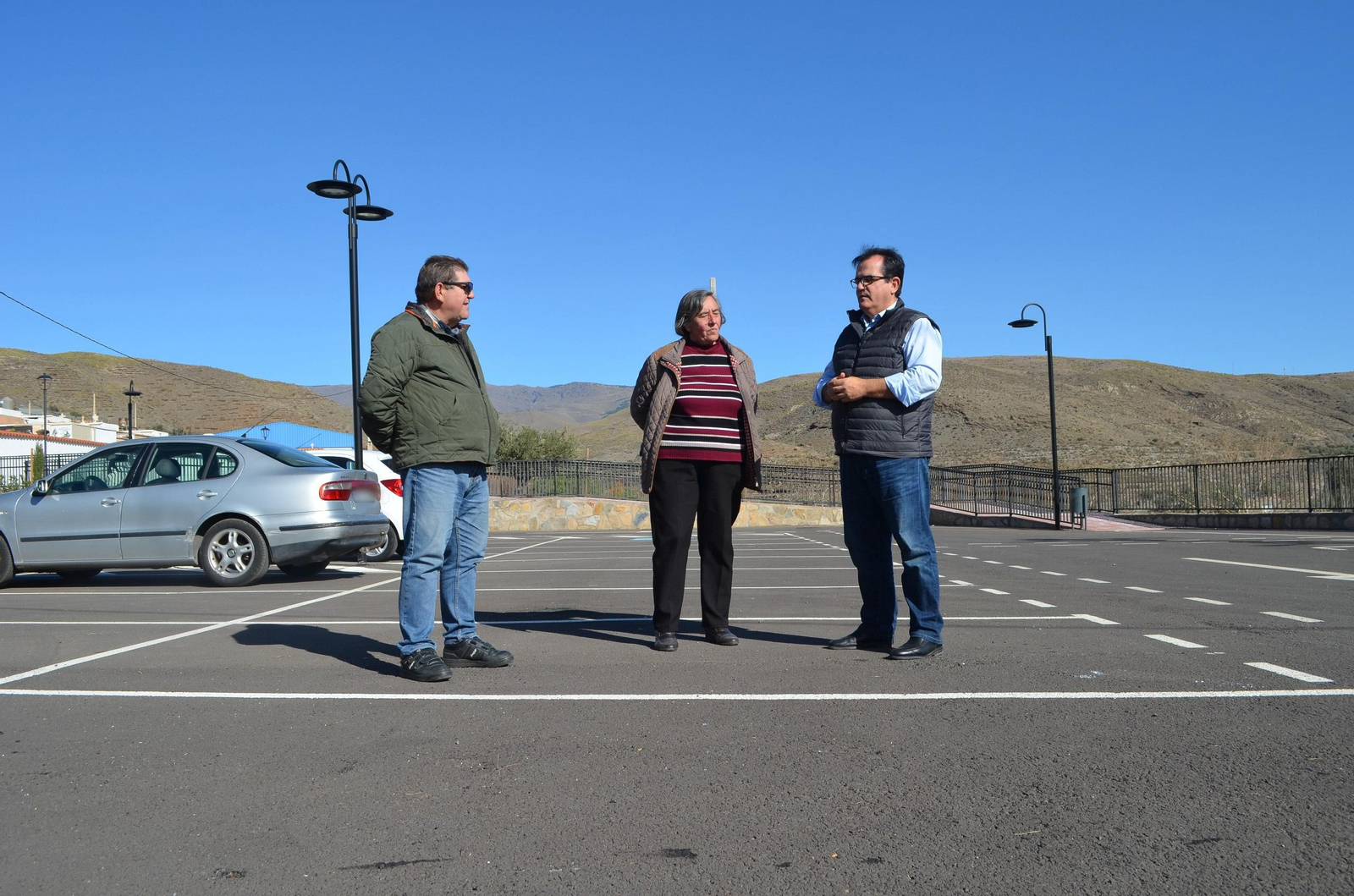 Visita al parking junto al cementerio de Nacimiento.