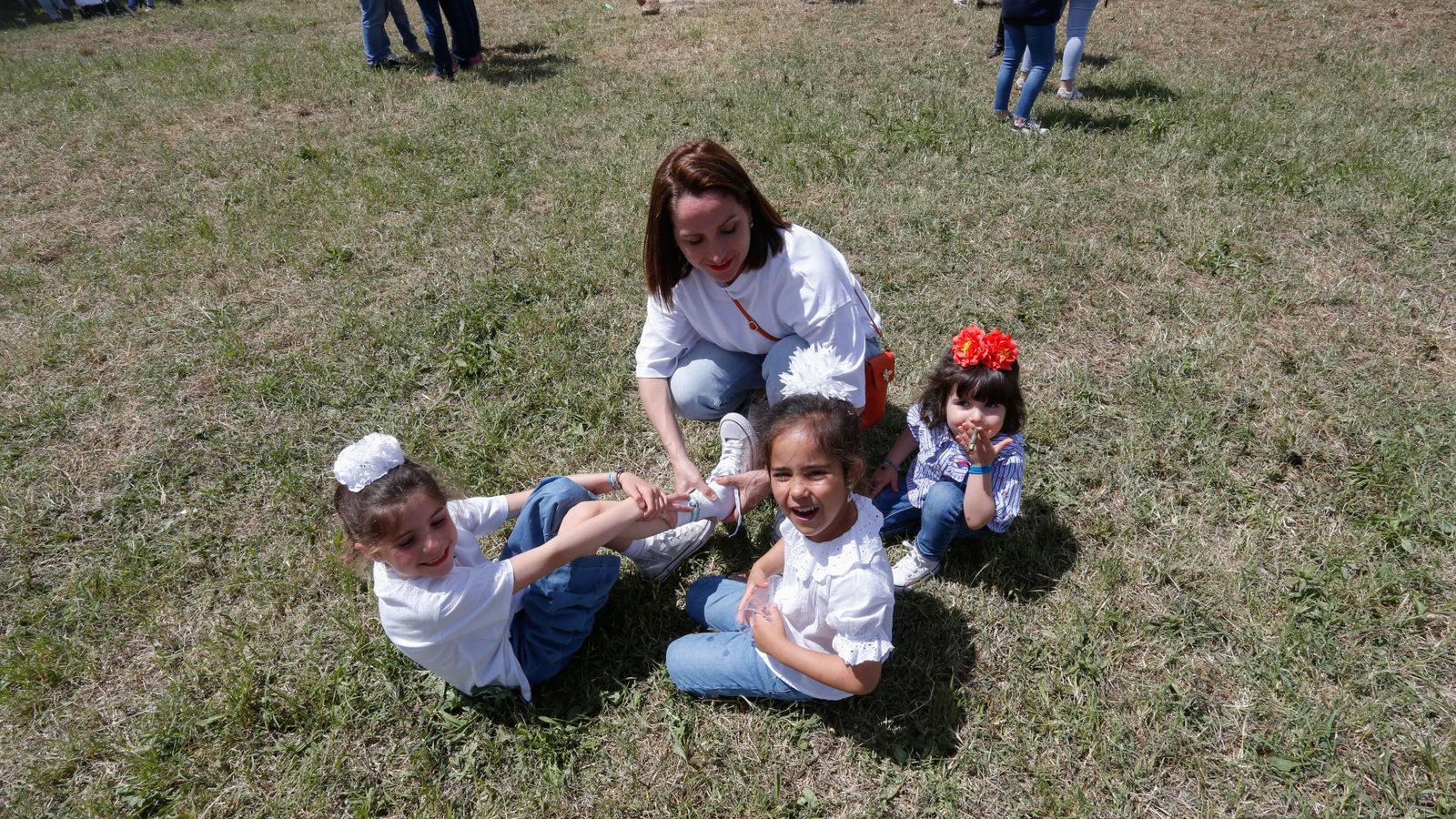 Búscate en las fotos del domingo en la romería de Los Barrios