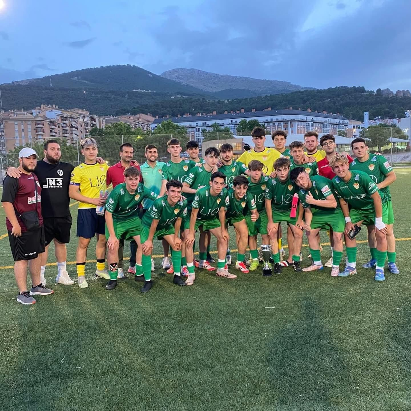 Fiesta del fútbol base en los Trofeos Antoñete y Didi, en imágenes Fiesta del fútbol base en los Trofeos Antoñete y Didí, en imágenes