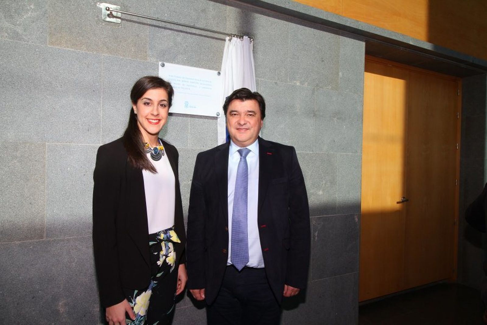 Inaugurado el nuevo nombre del Palacio de Deportes Carolina Marín
