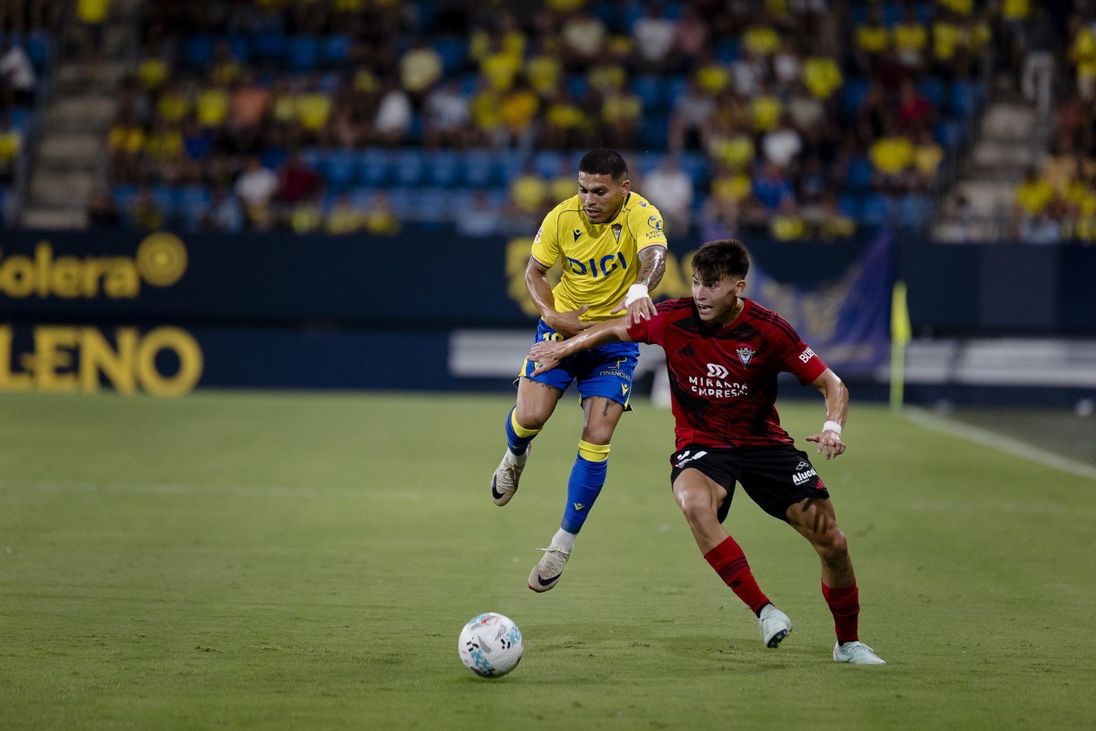 Búscate en las imágenes del primer partido del Cádiz CF- Mirandés