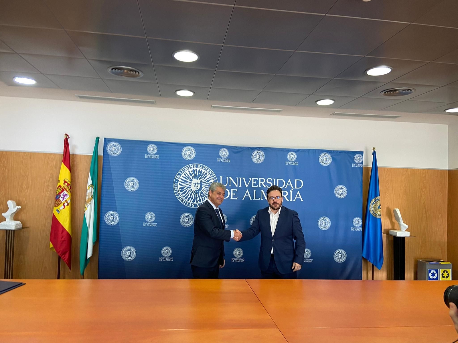 Firma entre la UAL y Biorizon.