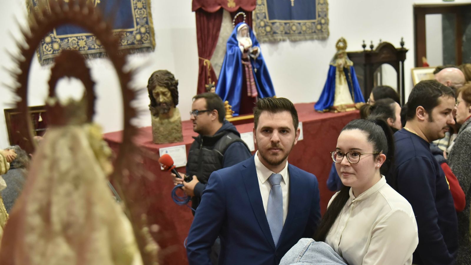 Las fotos de la exposicíon de Devociones Particulares en el Edificio Istmo - Comandancia