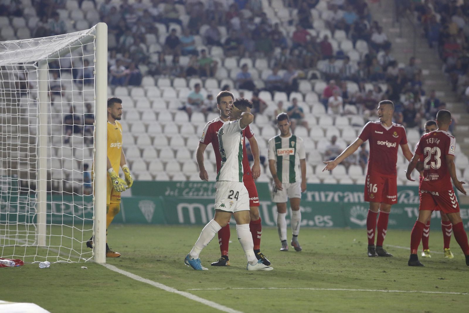 El Córdoba-Nástic, en imágenes