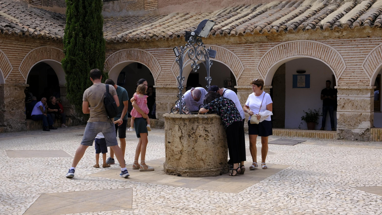 La Virgen del Saliente es venerada por los fieles en su Santuario