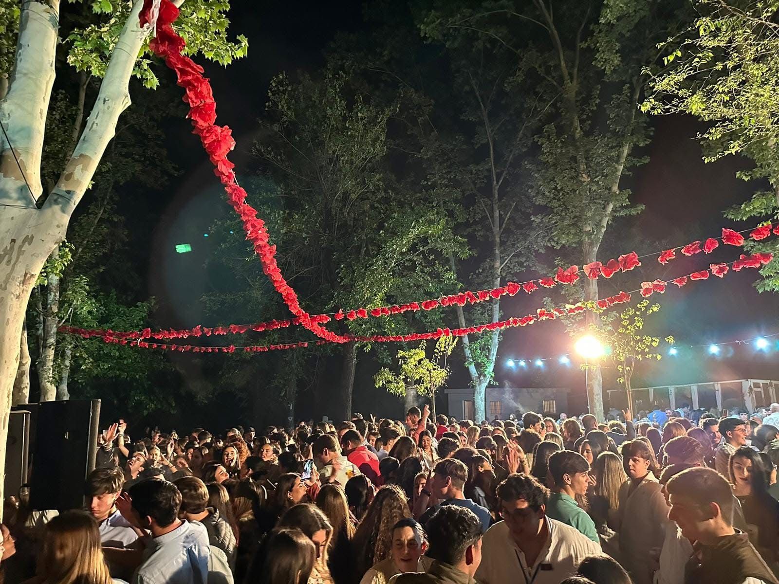 Un gran ambiente en la fiesta campera de Villaverde del Río