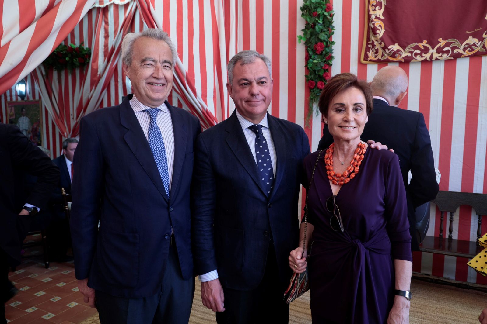 Pablo Gutiérrez-Alviz, José Luis Sanz y Concha Velasco.