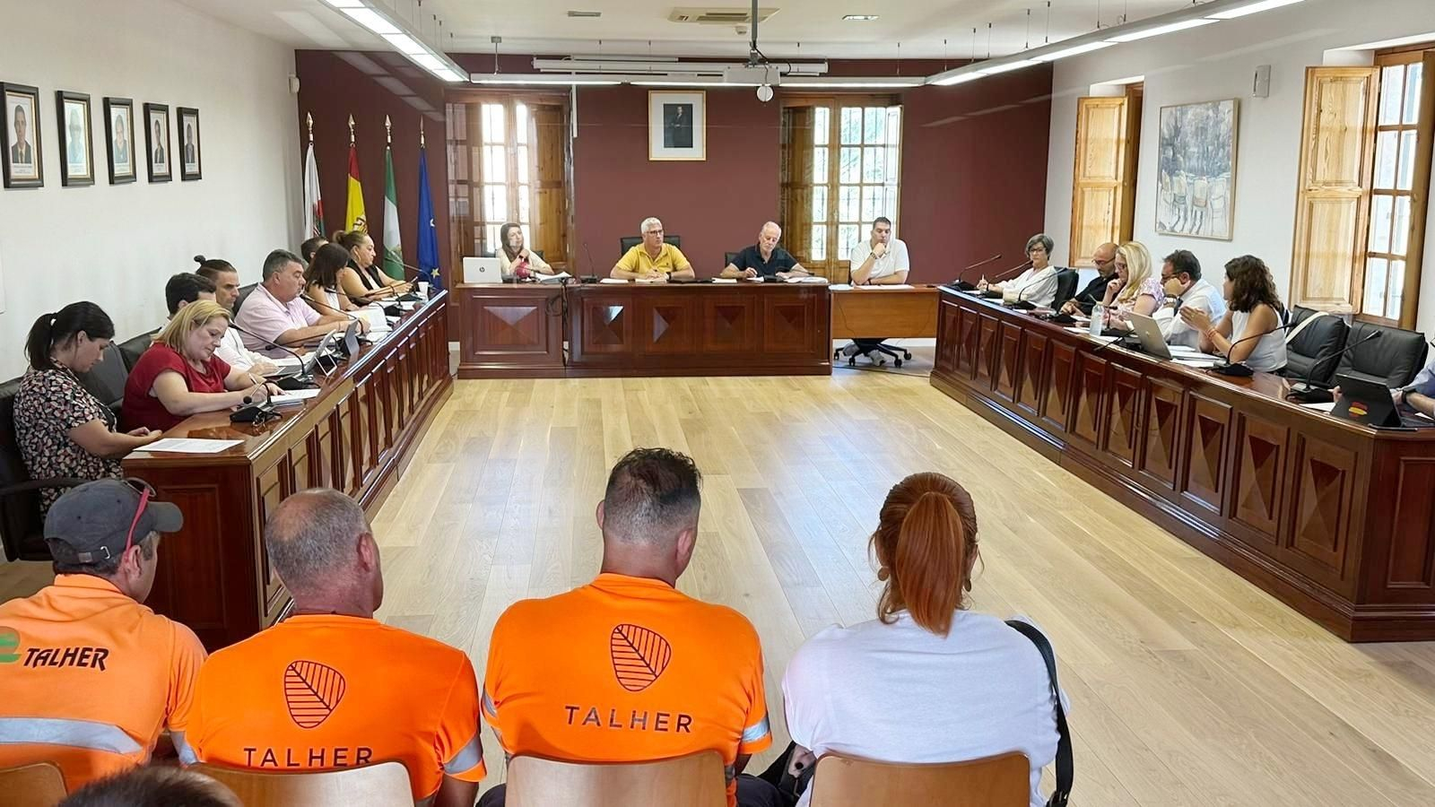 Imagen del pleno en Huércal de Almería.