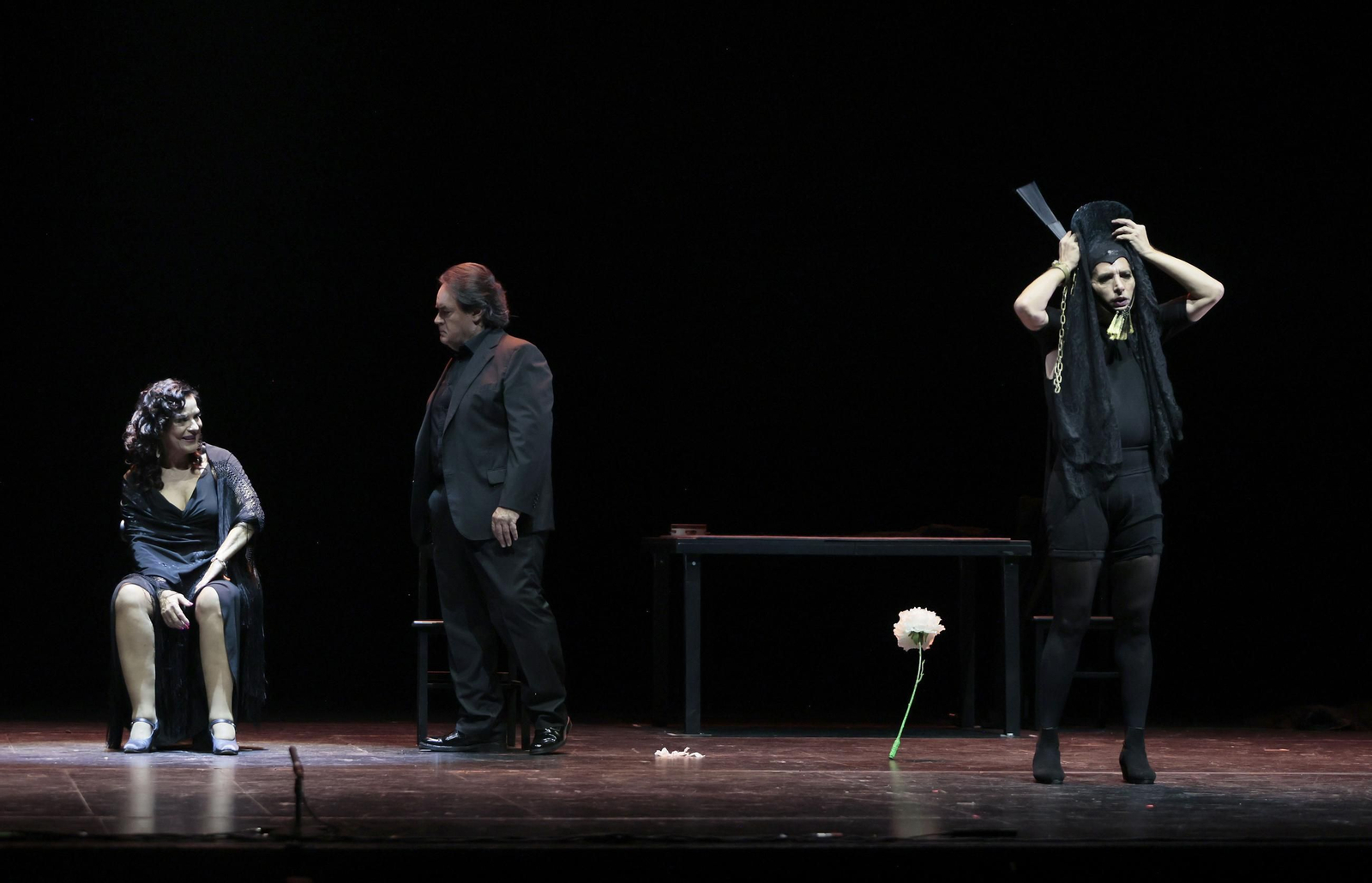 Las imágenes del espectáculo "Carmen" de Israel Galván en la Bienal