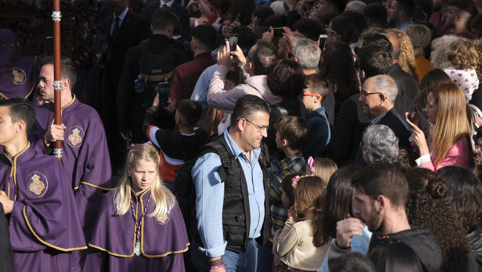 La procesión de Pasión en Almería, en imágenes