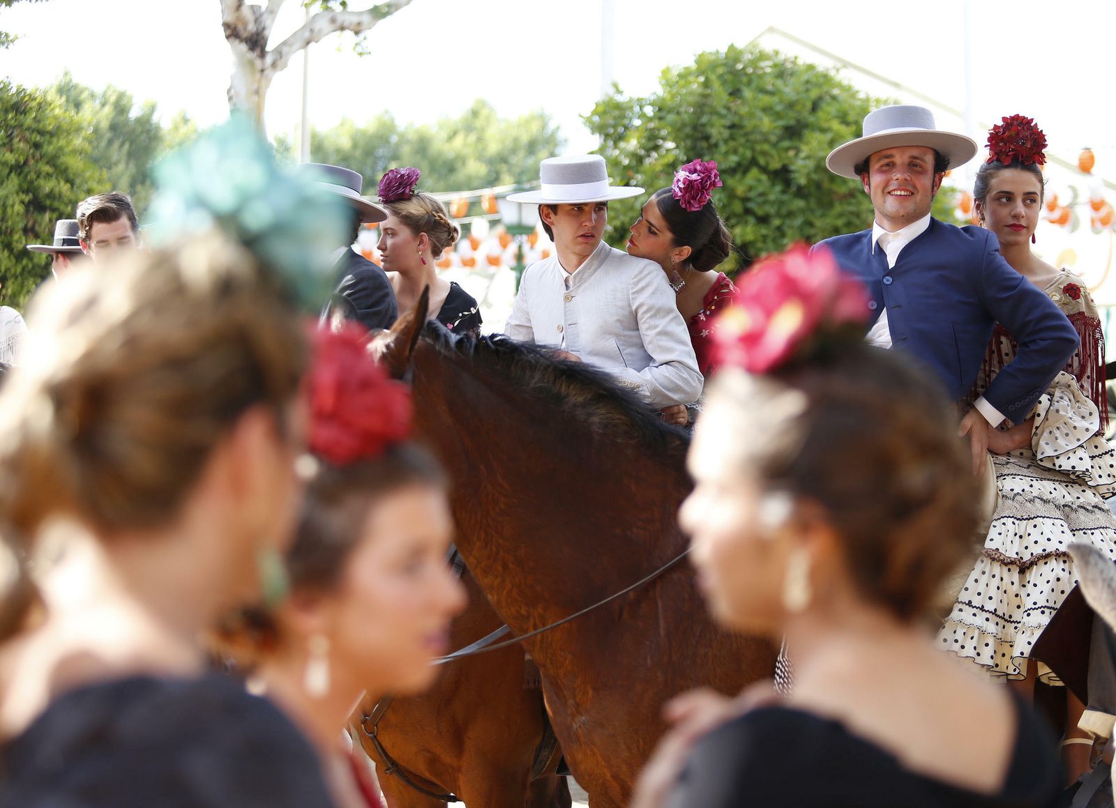 El Lunes de Feria, el primero con silencio en los 'cacharritos', en imágenes