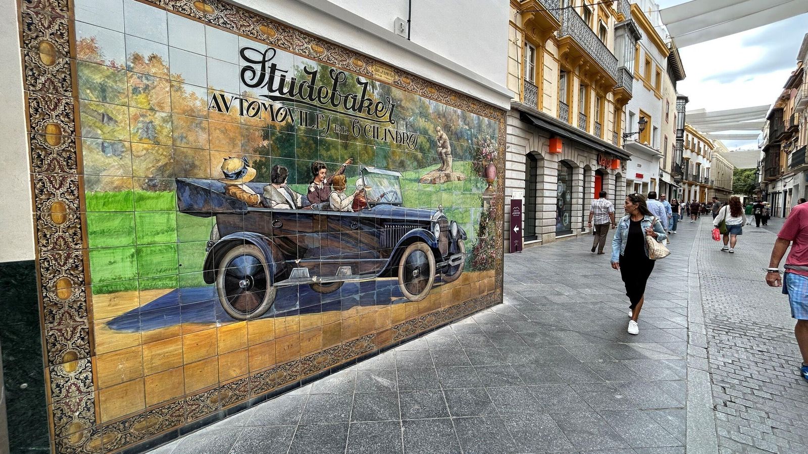 El Studebaker en la calle Tetuán.