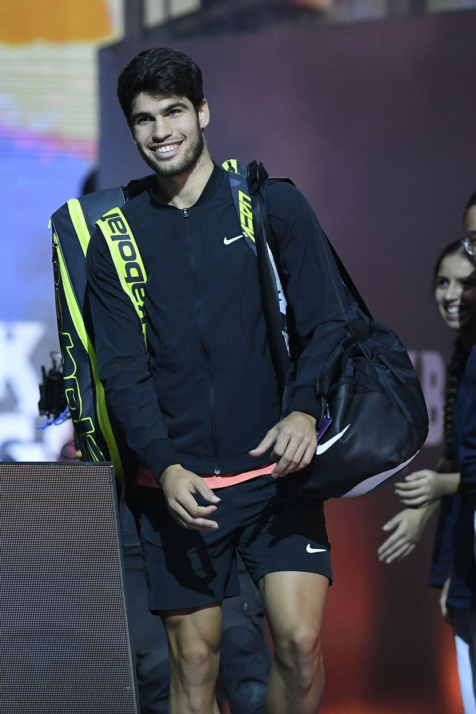 Carlos Alcaraz gana a Rafa Nadal en Arabia y se citan en Málaga: "Vamos a defender a nuestro país"