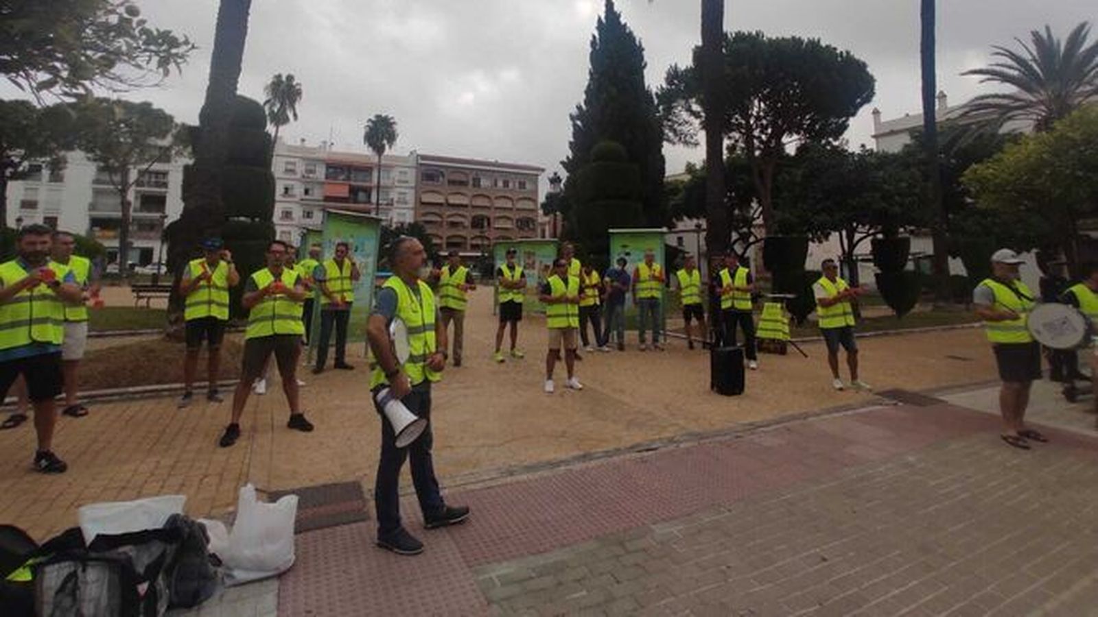 Agentes de la Policía Local han protestado hoy por segundo día consecutivo frente al antiguo Ayuntamiento.