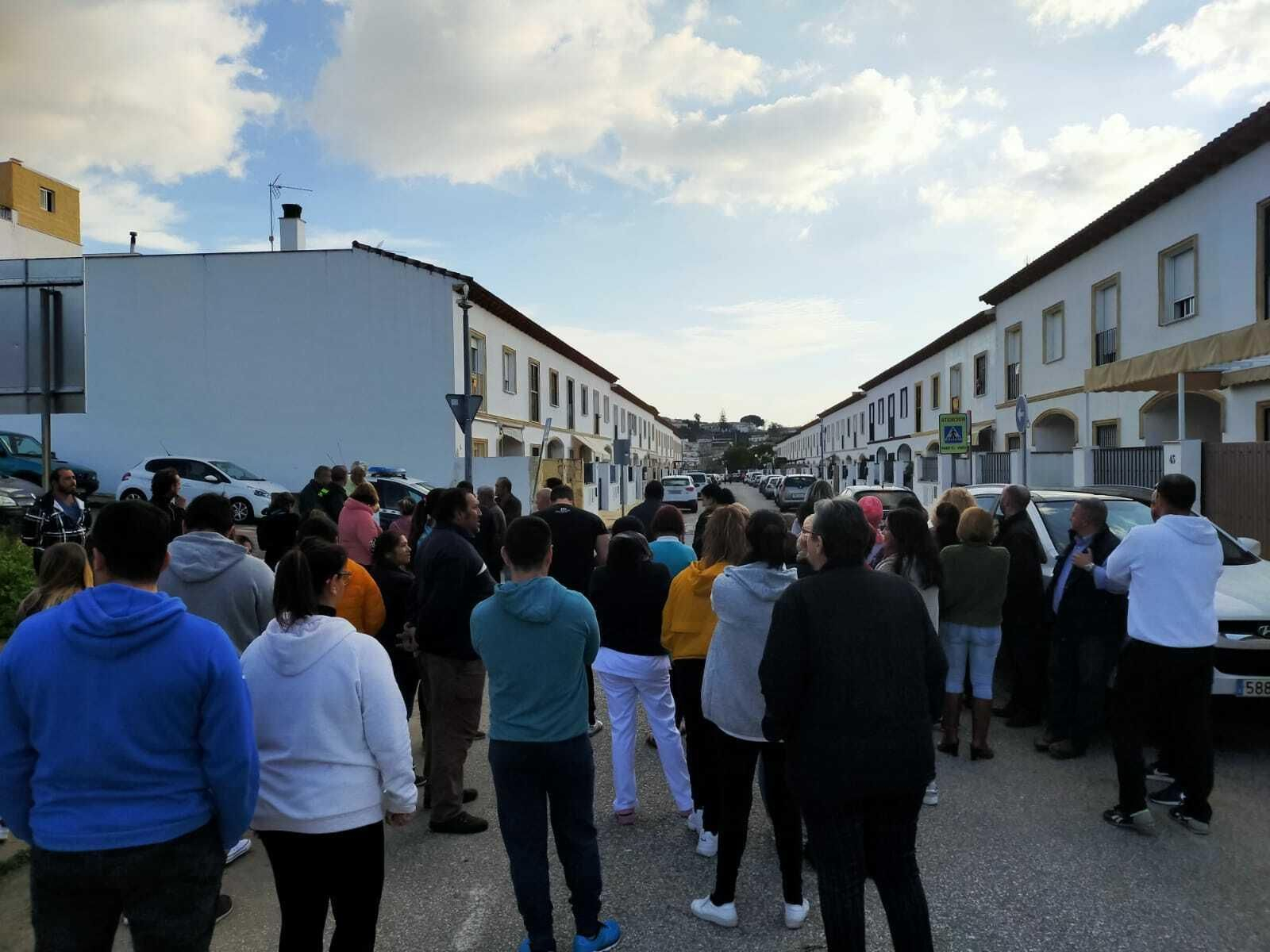 Una imagen de la concentración que se produjo el pasado 10 de enero por la falta de seguridad en Villanueva del Río y Minas.