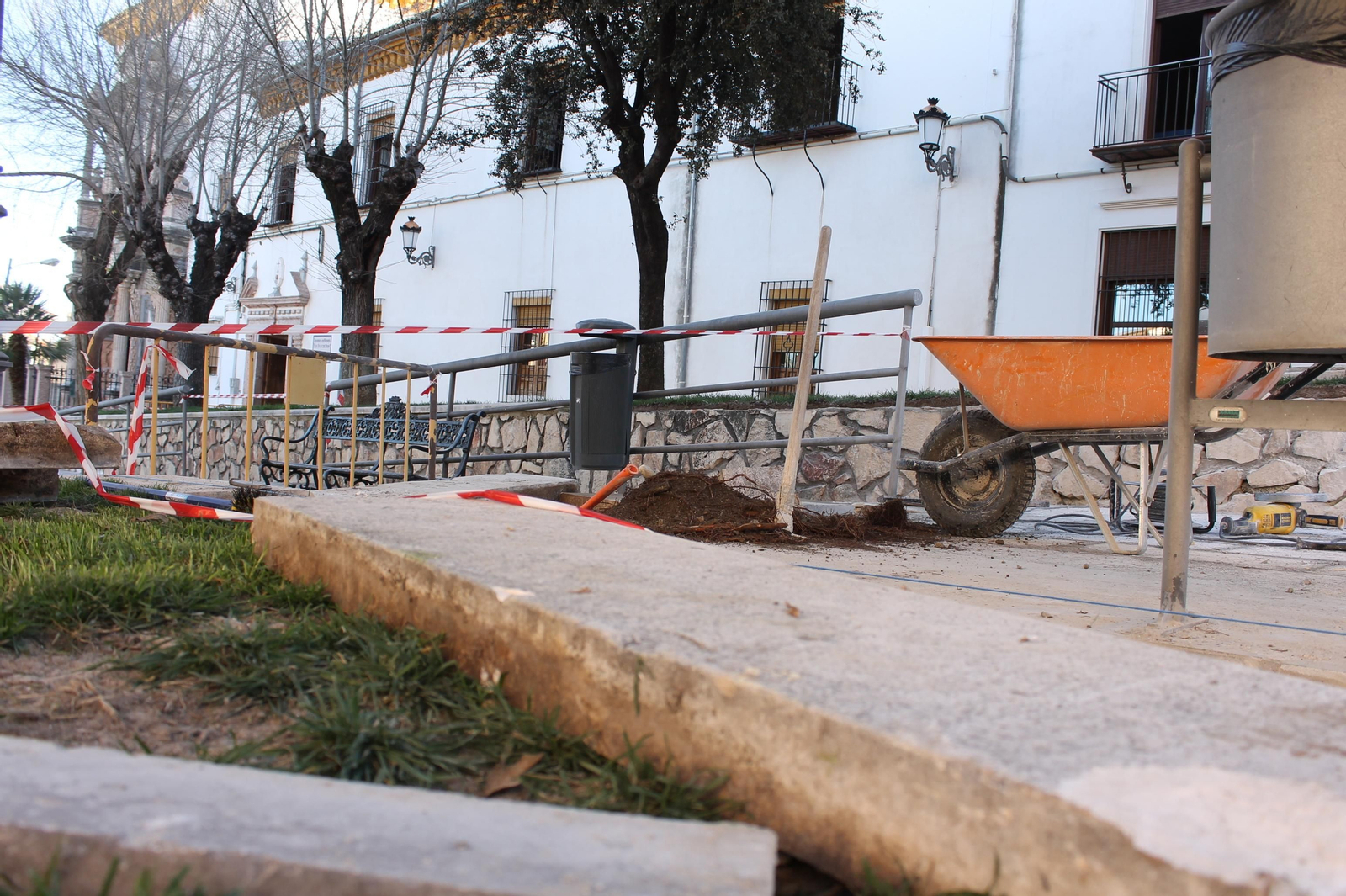 Obras en la plaza de San Juan de Dios.