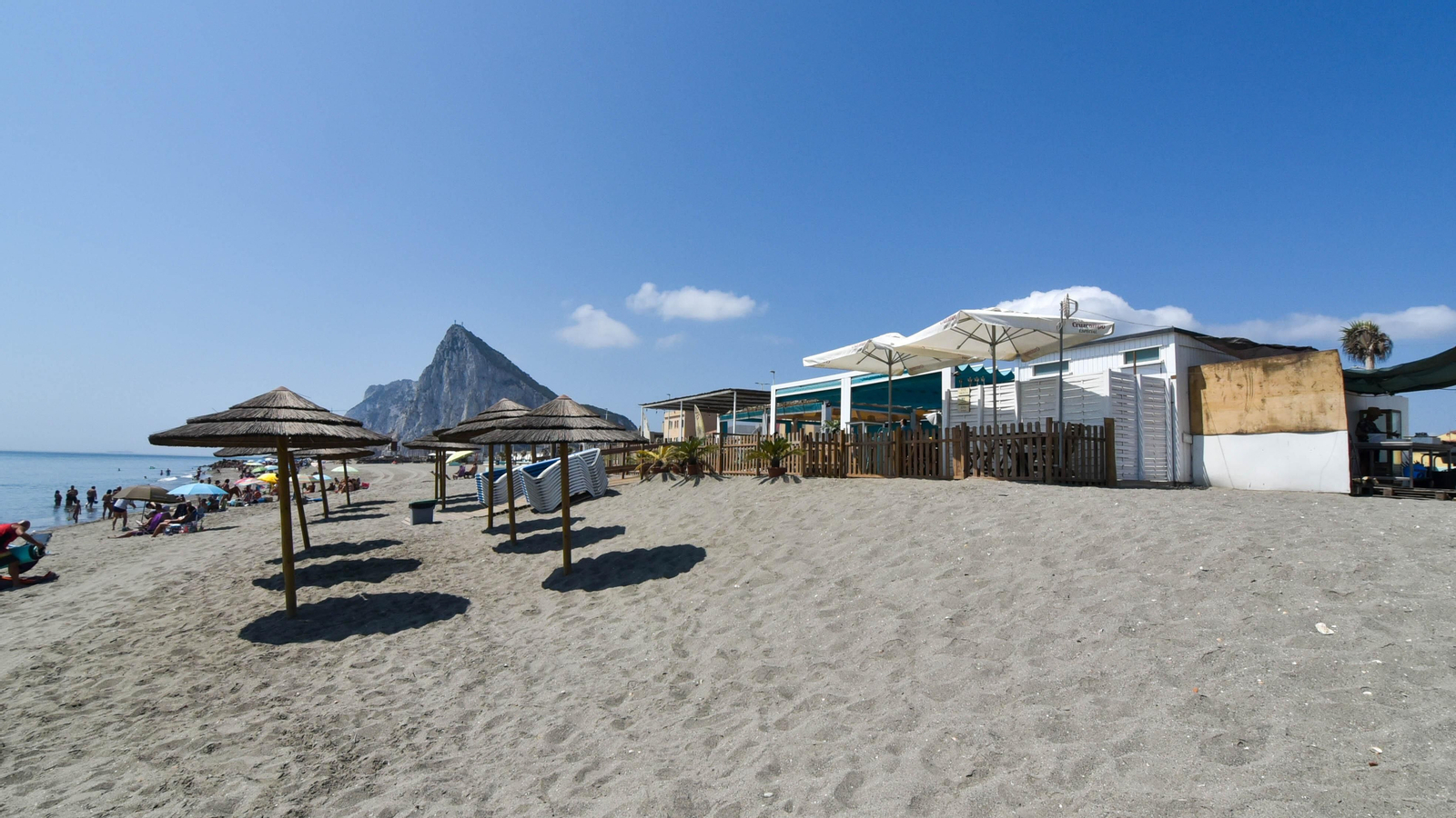 La ruta del espeto por la playa de La Línea