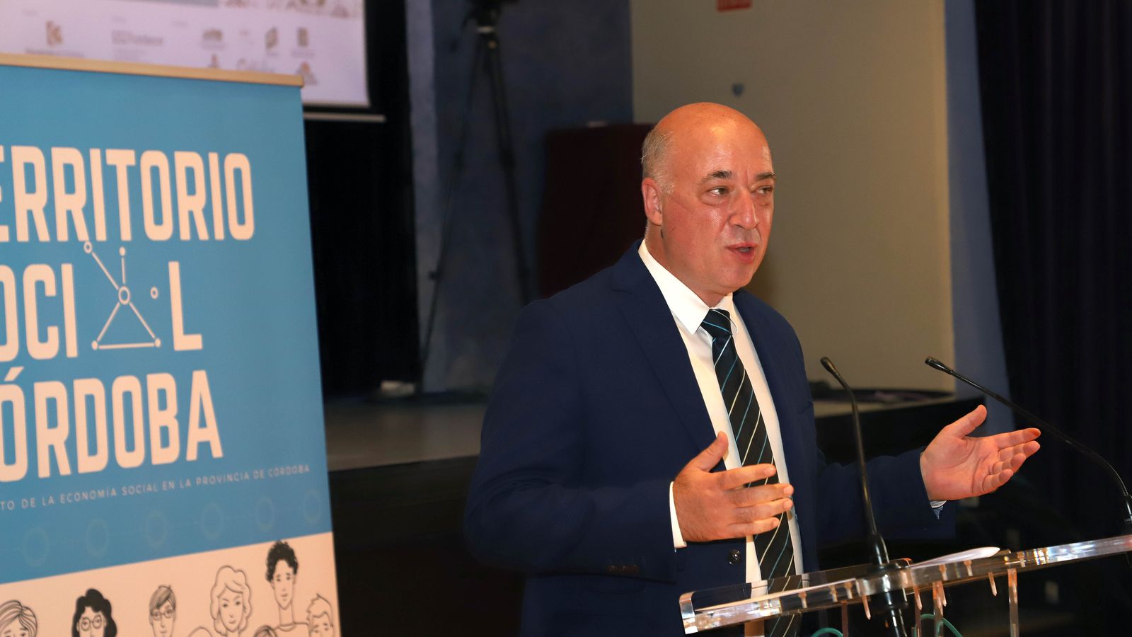 El presidente de la Diputación, Antonio Ruiz, durante su intervención.