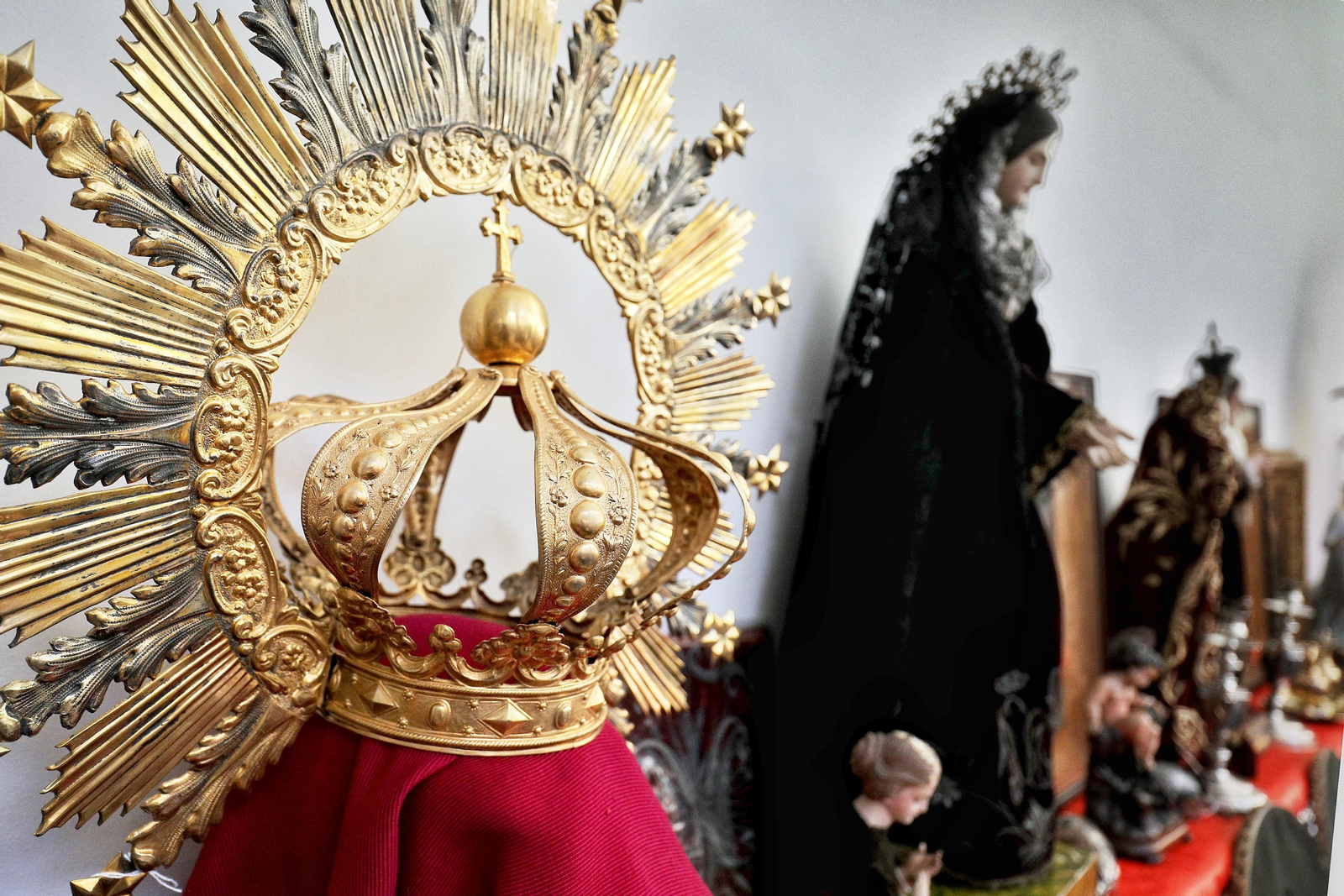 Las imágenes del Mercado de Antigüedades y Coleccionismo en el convento de Santo Domingo