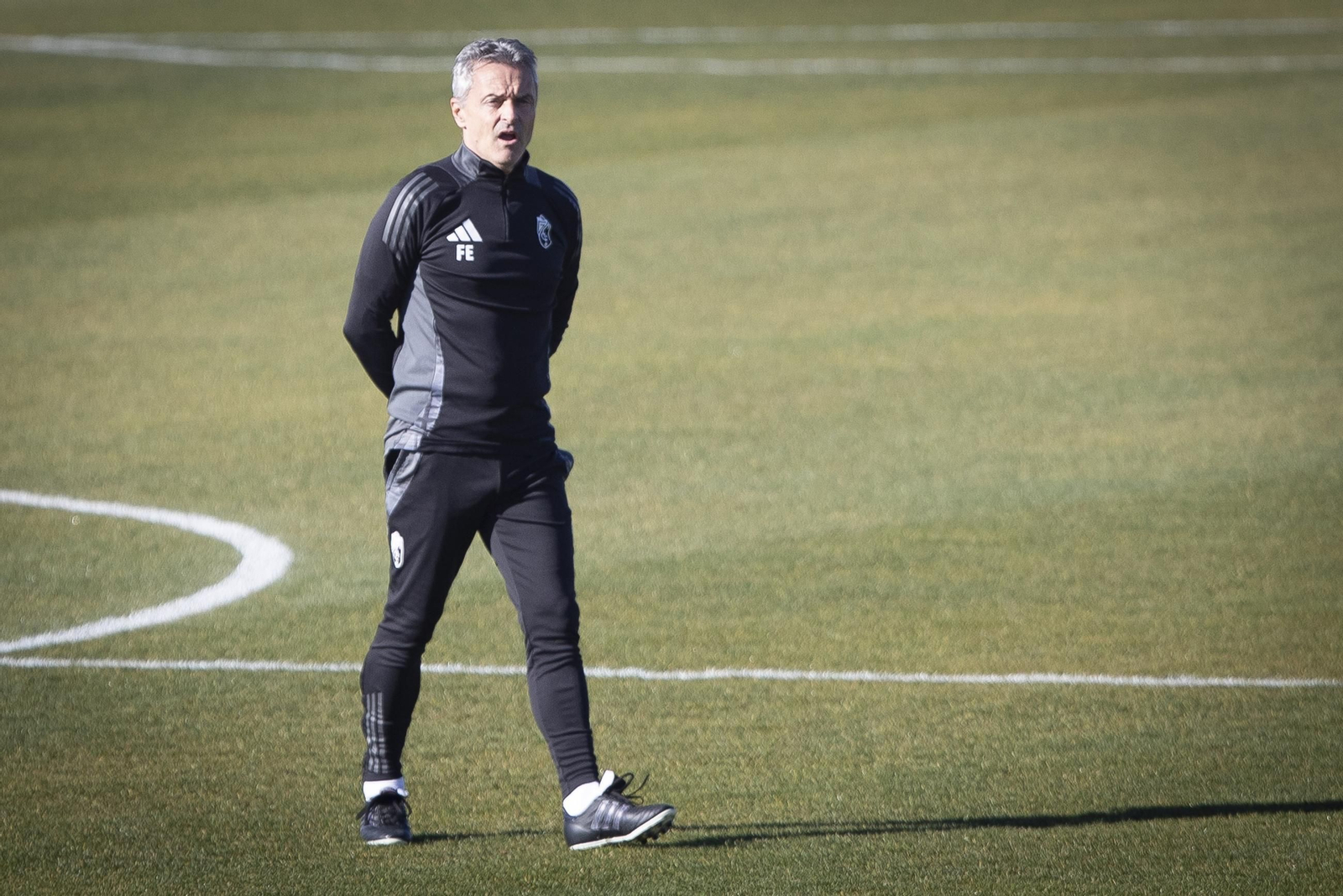 Fran Escribá en un entrenamiento del Granada CF.