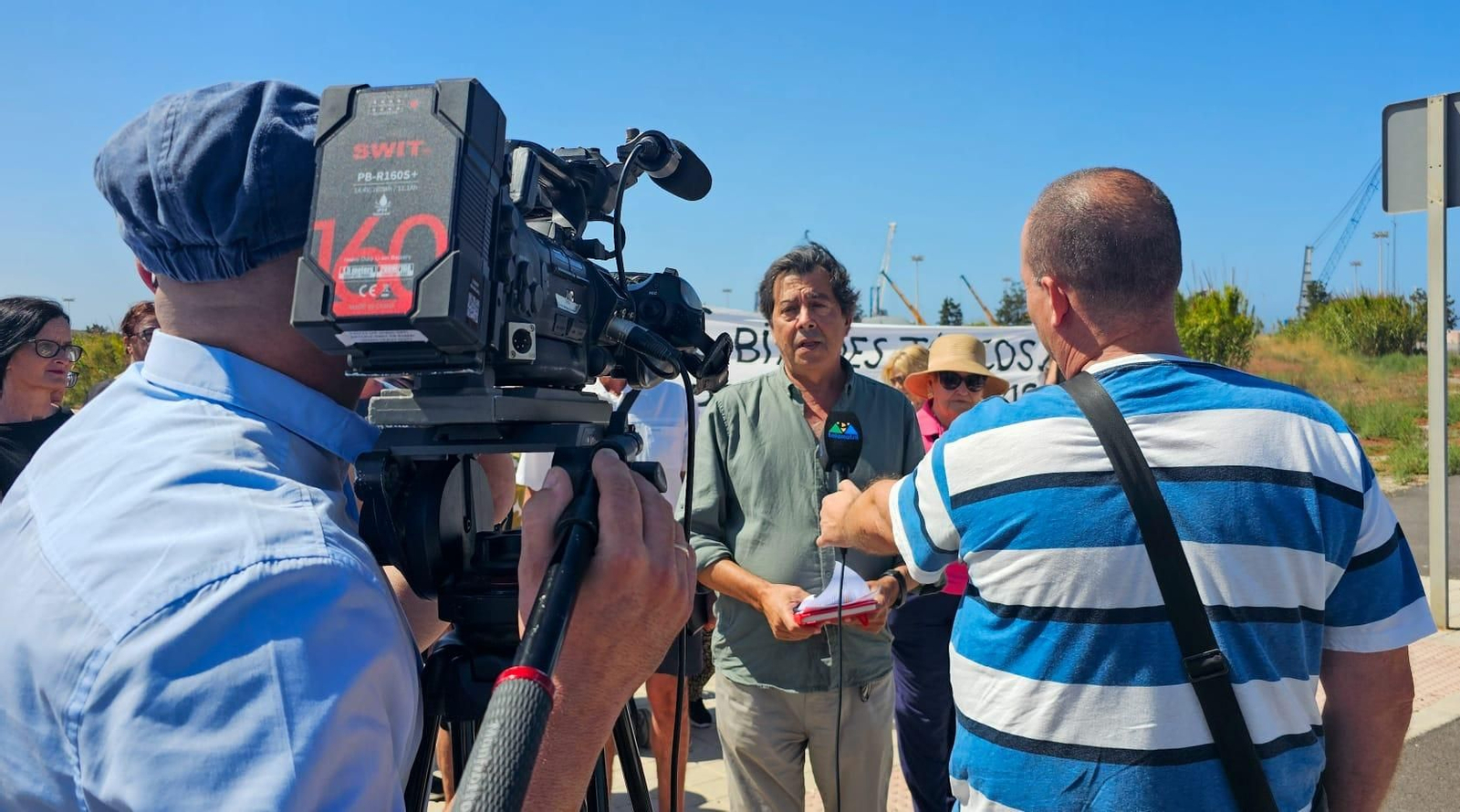 El portavoz municipal de IU Verde Equo, Jose G. Llorente, atiende a los medios El portavoz municipal de IU Verde Equo, Jose G. Llorente, atiende a los medios