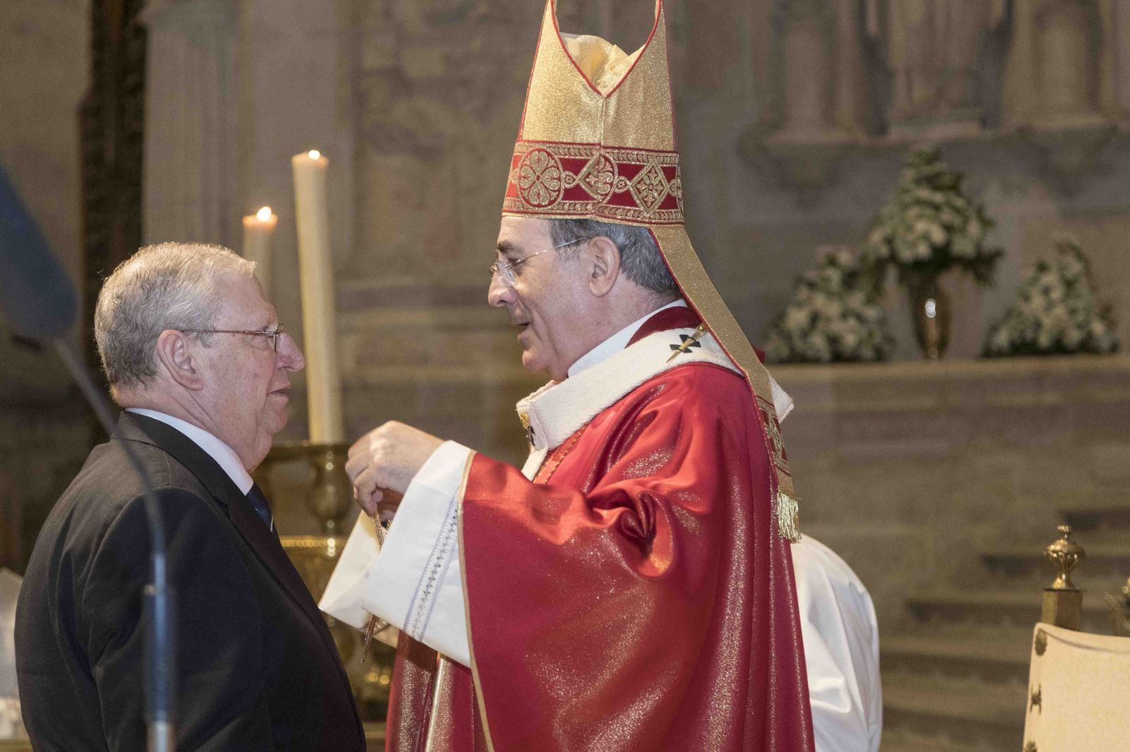 Francisco Vélez y monseñor Asenjo en la toma de posesión de la anterior junta superior del Consejo.