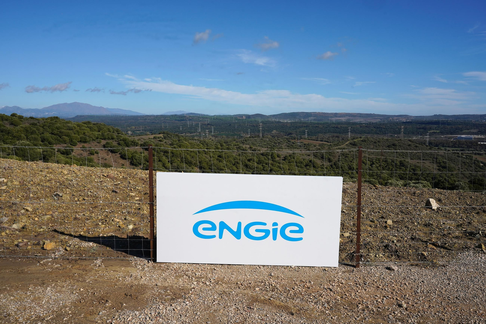 Las fotos de la inauguración de los parques eólicos El Padrón y Cerro Cabello de Los Barrios
