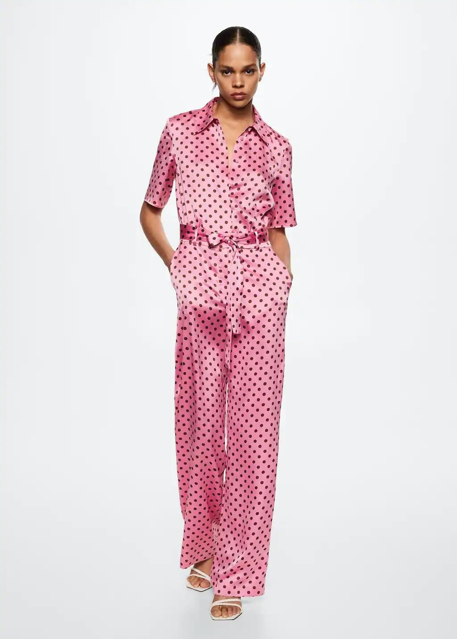 Mono de lunares de Mango.