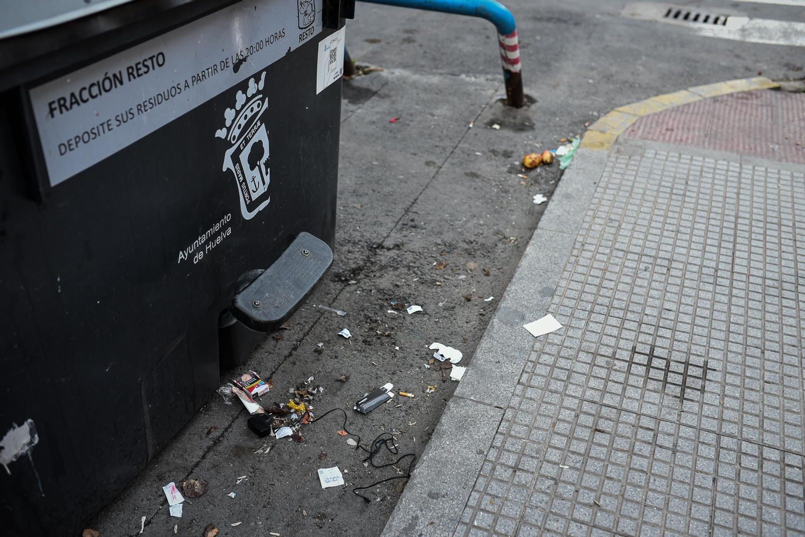 Imágenes de algunos de los puntos más sucios de Huelva