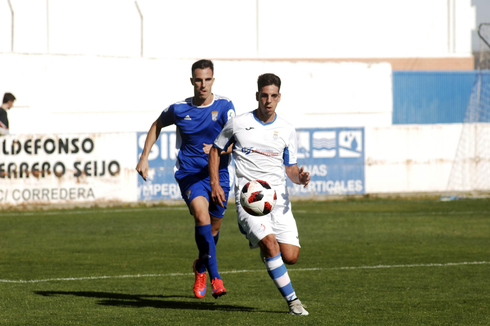 Salas vio la quinta cartulina amarilla en Arcos y está sancionado.