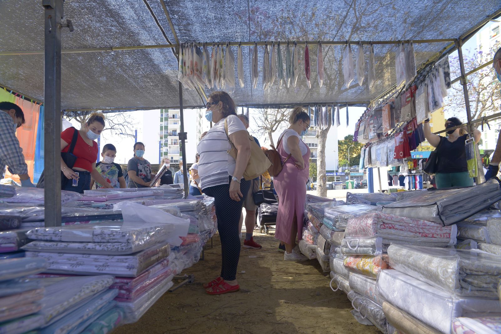 Fotos de la reapertura del Mercadillo de Algeciras