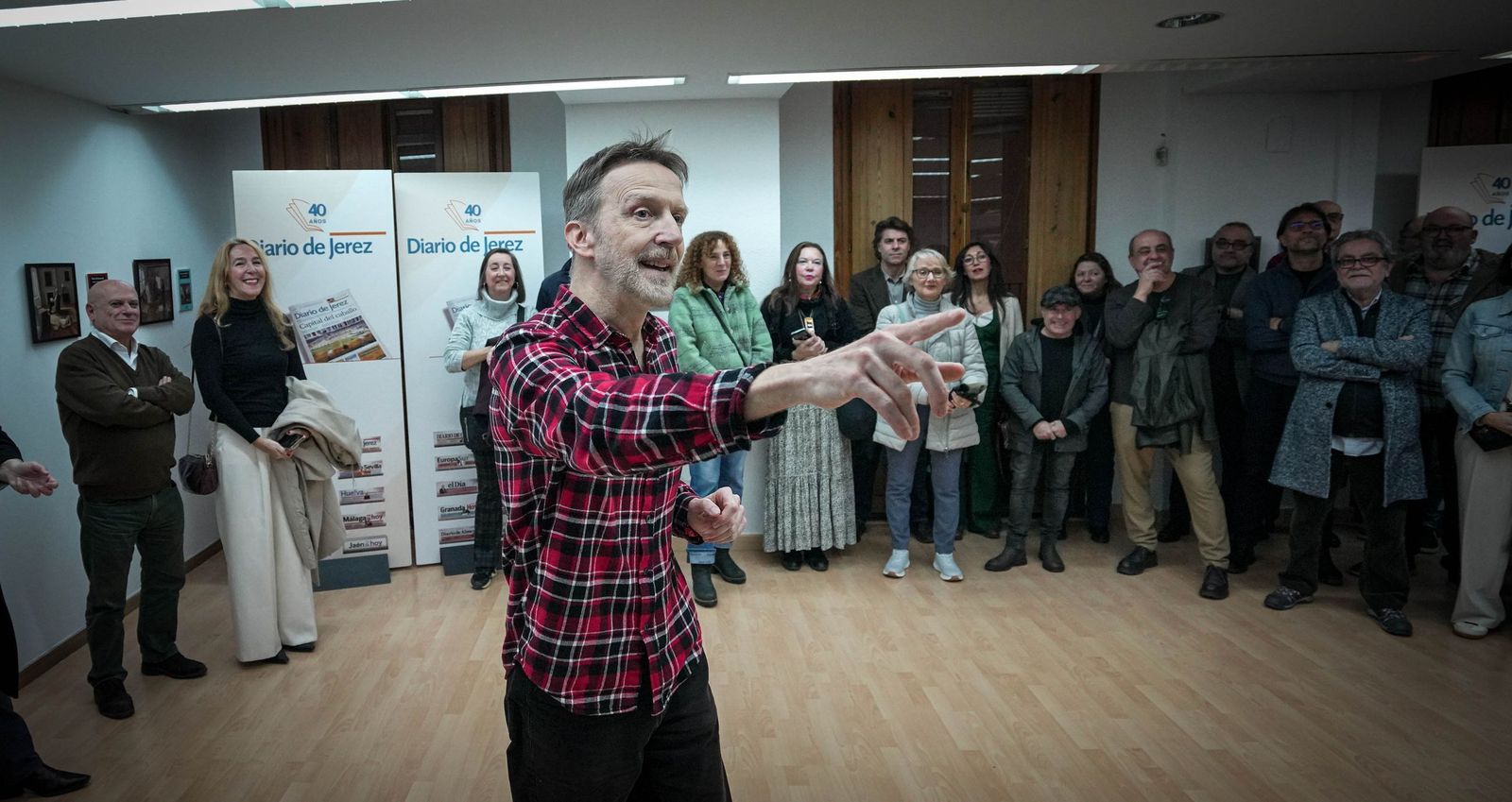 Imágenes de la inauguración de la exposición de Manuel del Valle en la sala ArteaDiario