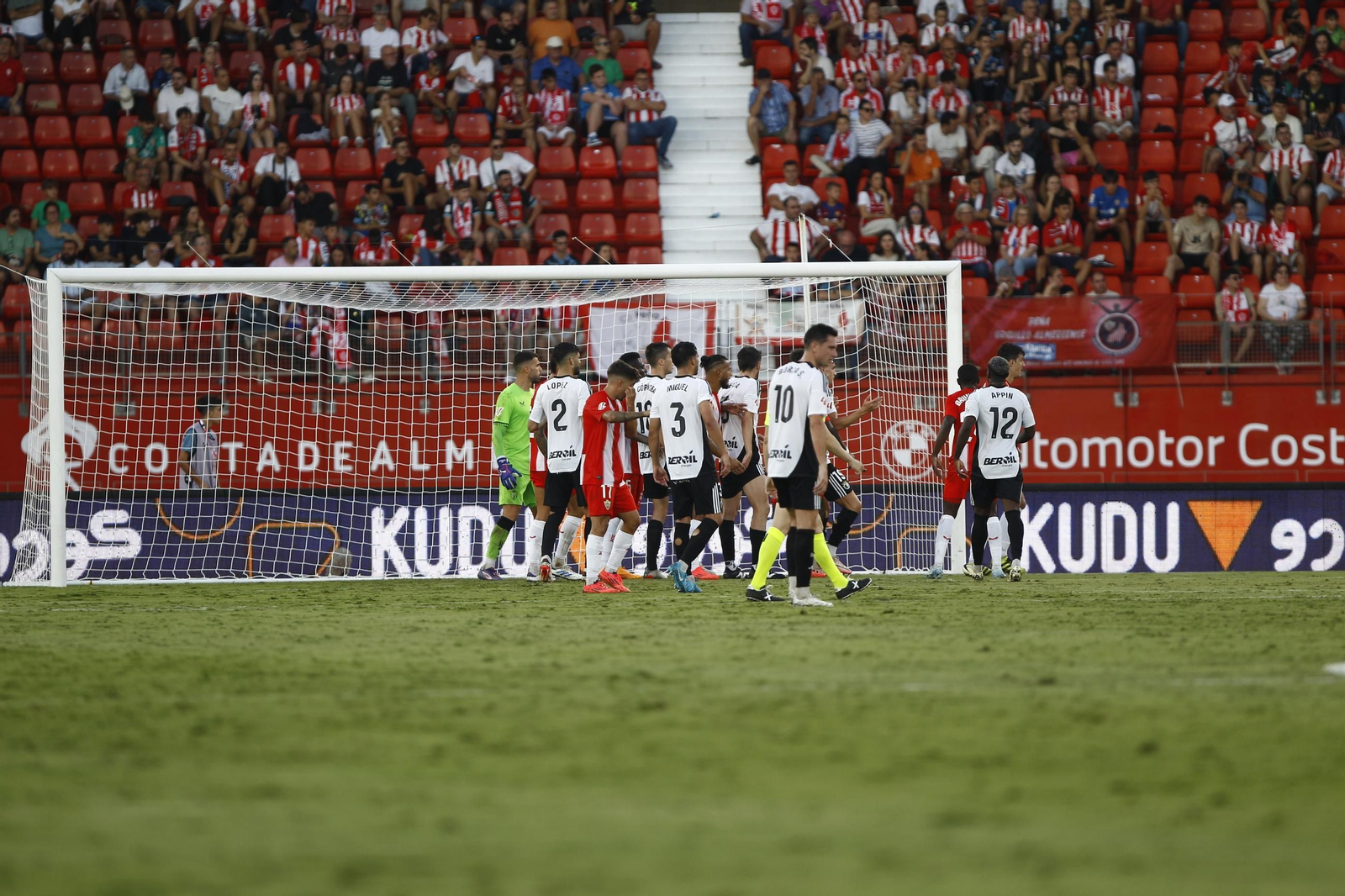 La victoria de la U.D. Almería ante el Real Burgos, en imágenes
