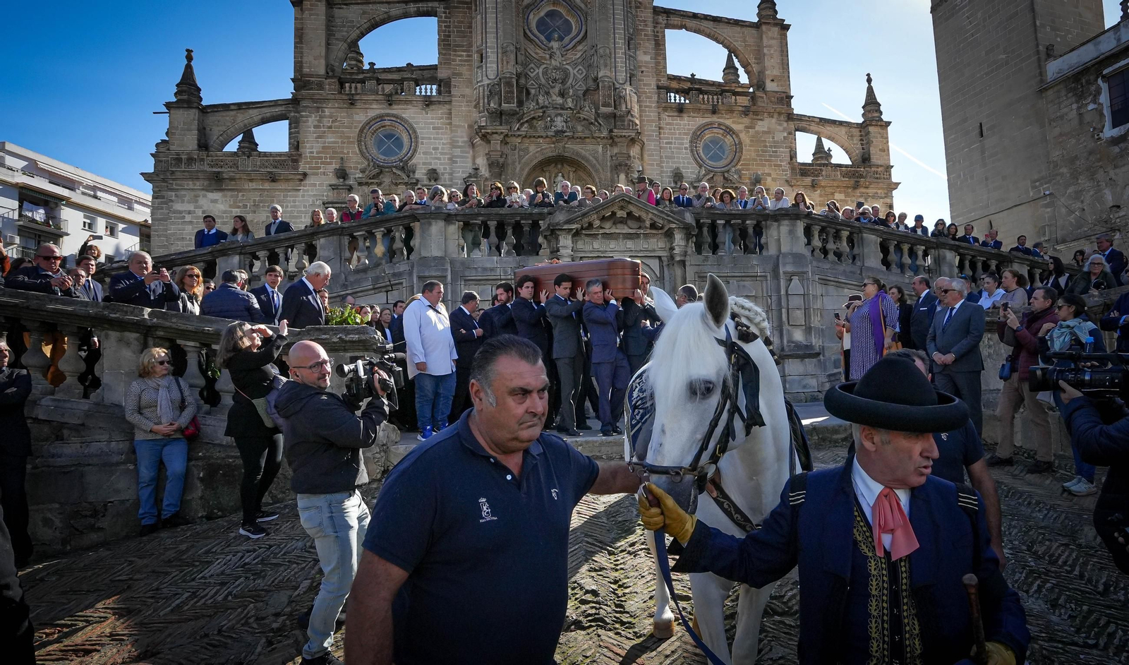 Imágenes del funeral de Álvaro Domecq en la catedral de Jerez