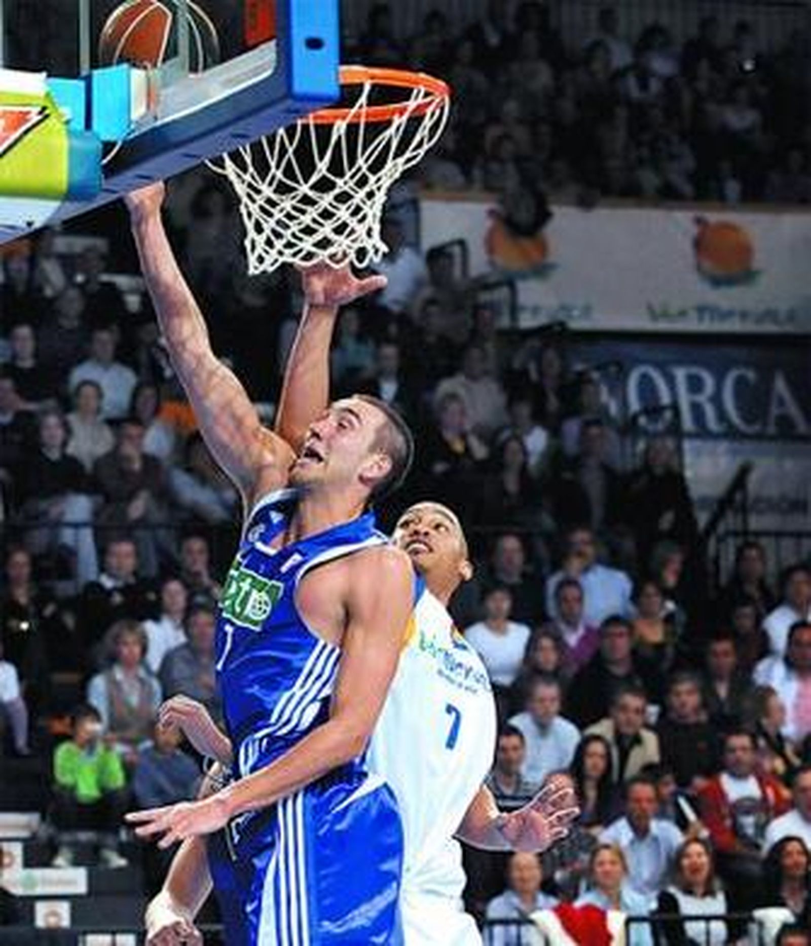 Smith salta con el pívot del ViveMenorca Moss.